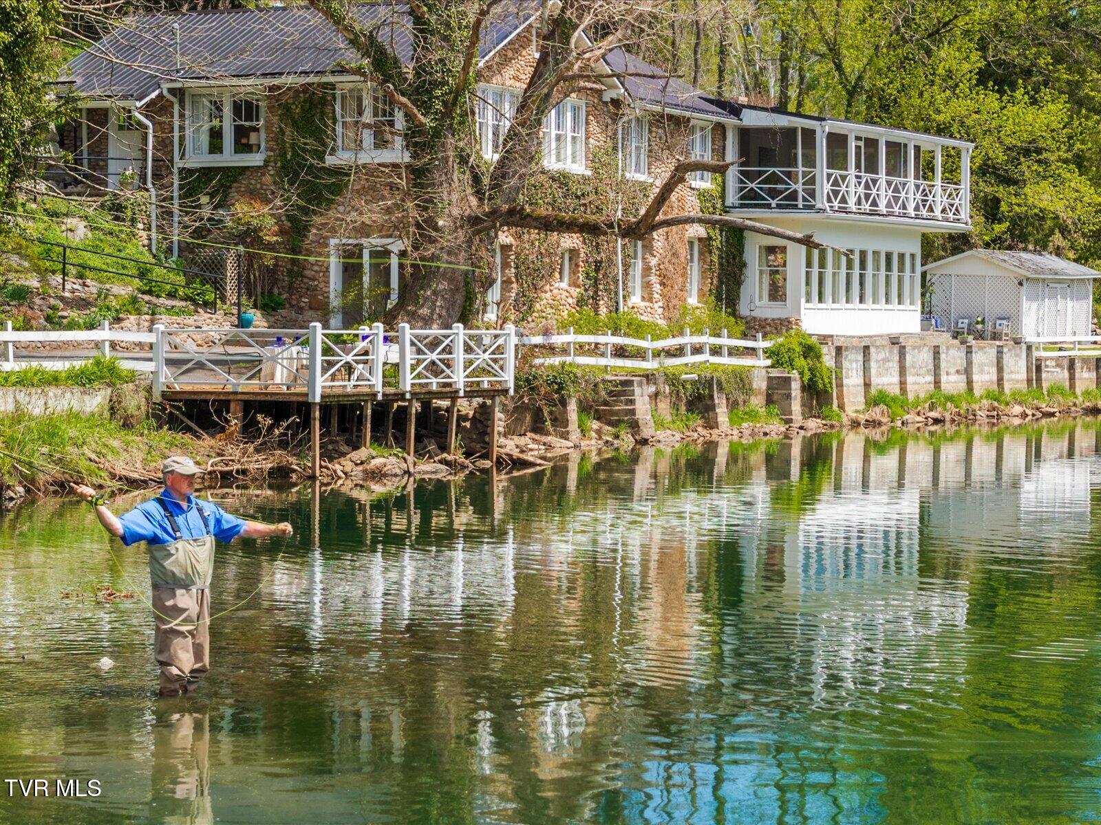 Bristol, Tennessee, 37620, United States, 3 Bedrooms Bedrooms, ,3 BathroomsBathrooms,Residential,Active,2007074