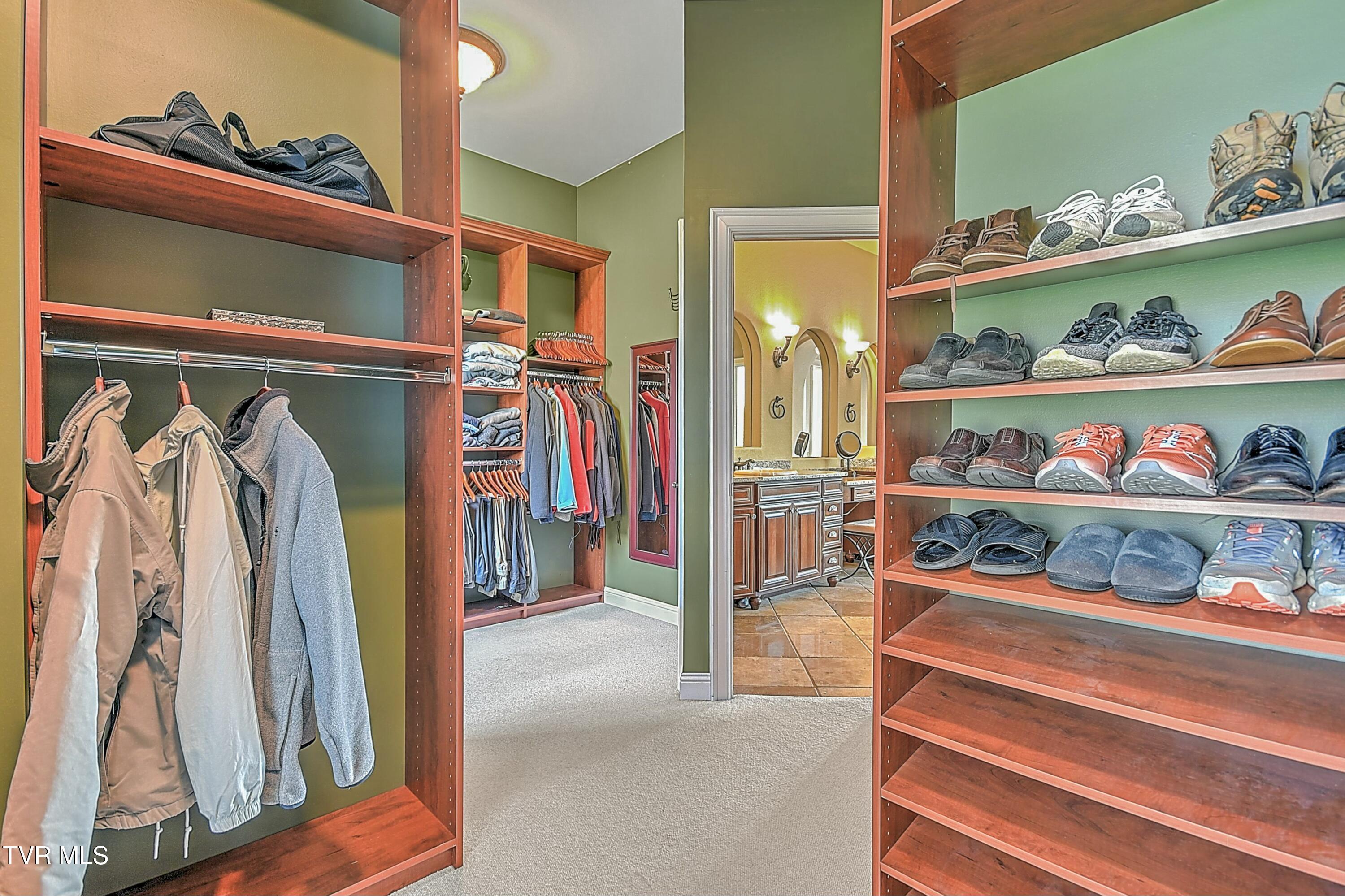 Johnson City, Tennessee, 37615, United States, ,6 BathroomsBathrooms,Residential,Active,1773218