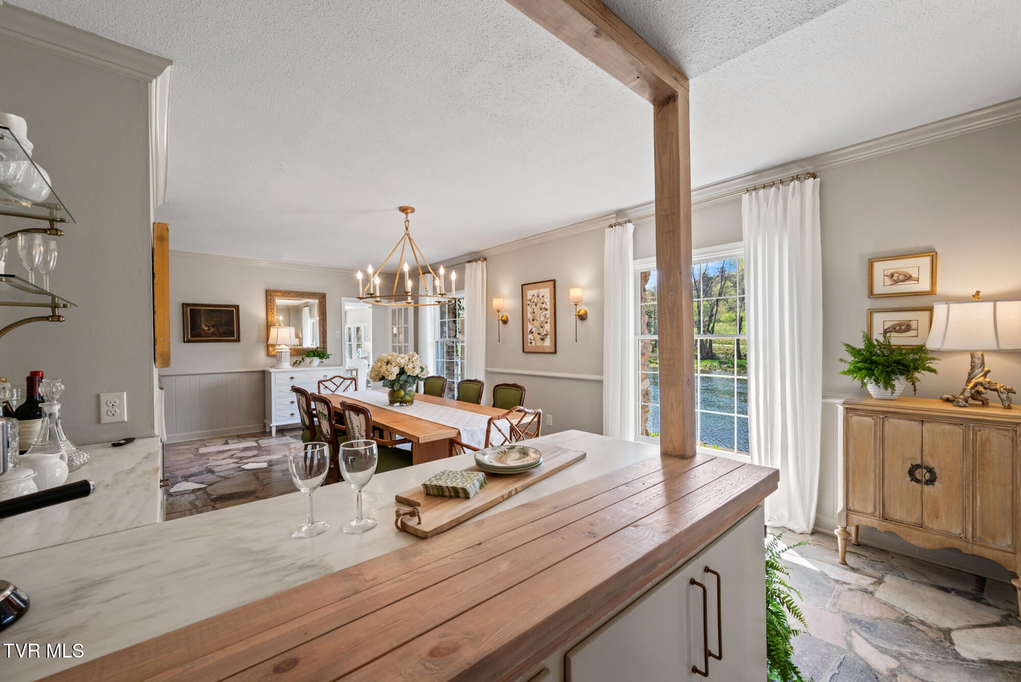 Bristol, Tennessee, 37620, United States, 3 Bedrooms Bedrooms, ,3 BathroomsBathrooms,Residential,Active,2007074