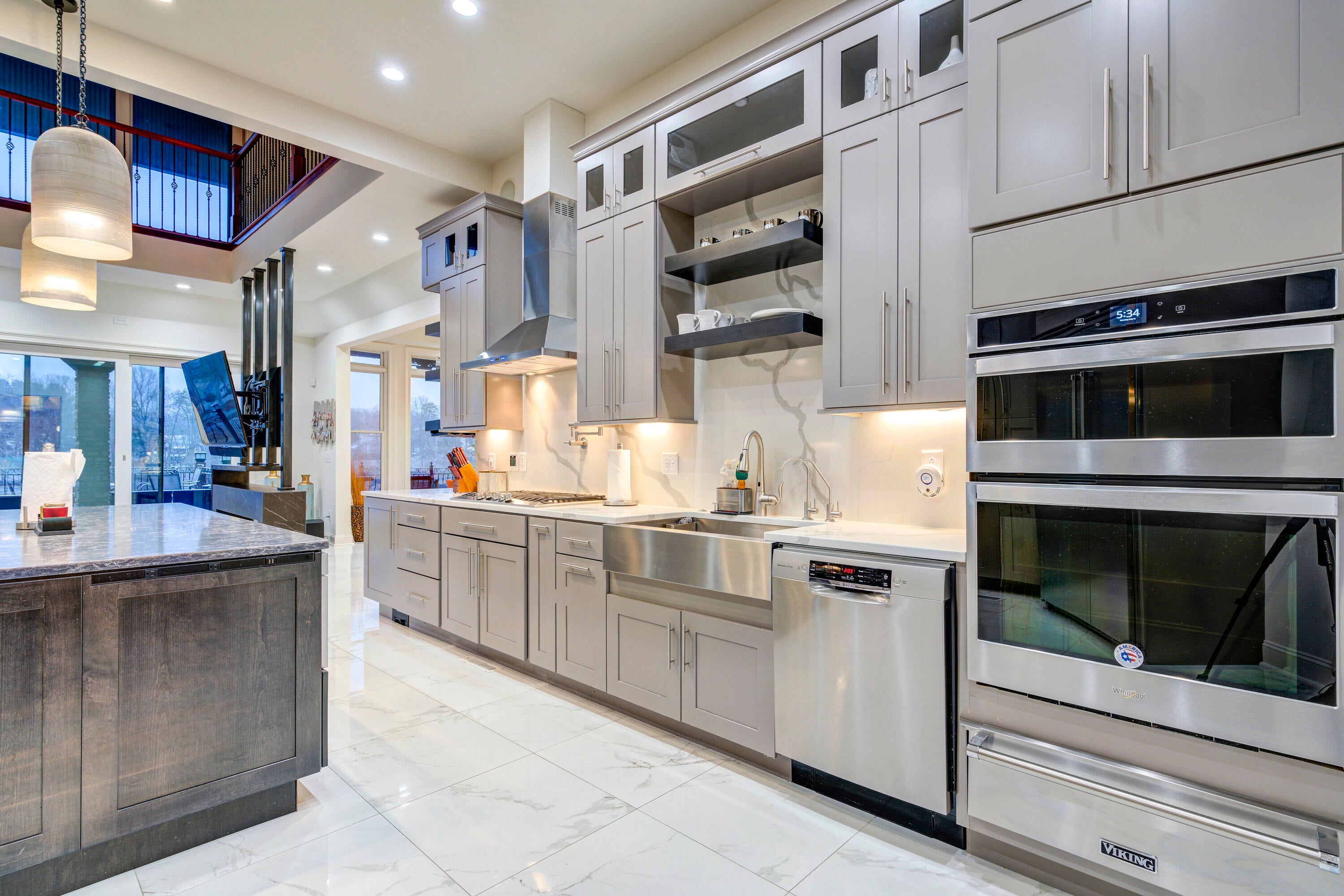 Johnson City, Tennessee, 37601, United States, ,11 BathroomsBathrooms,Residential,Active,1769538