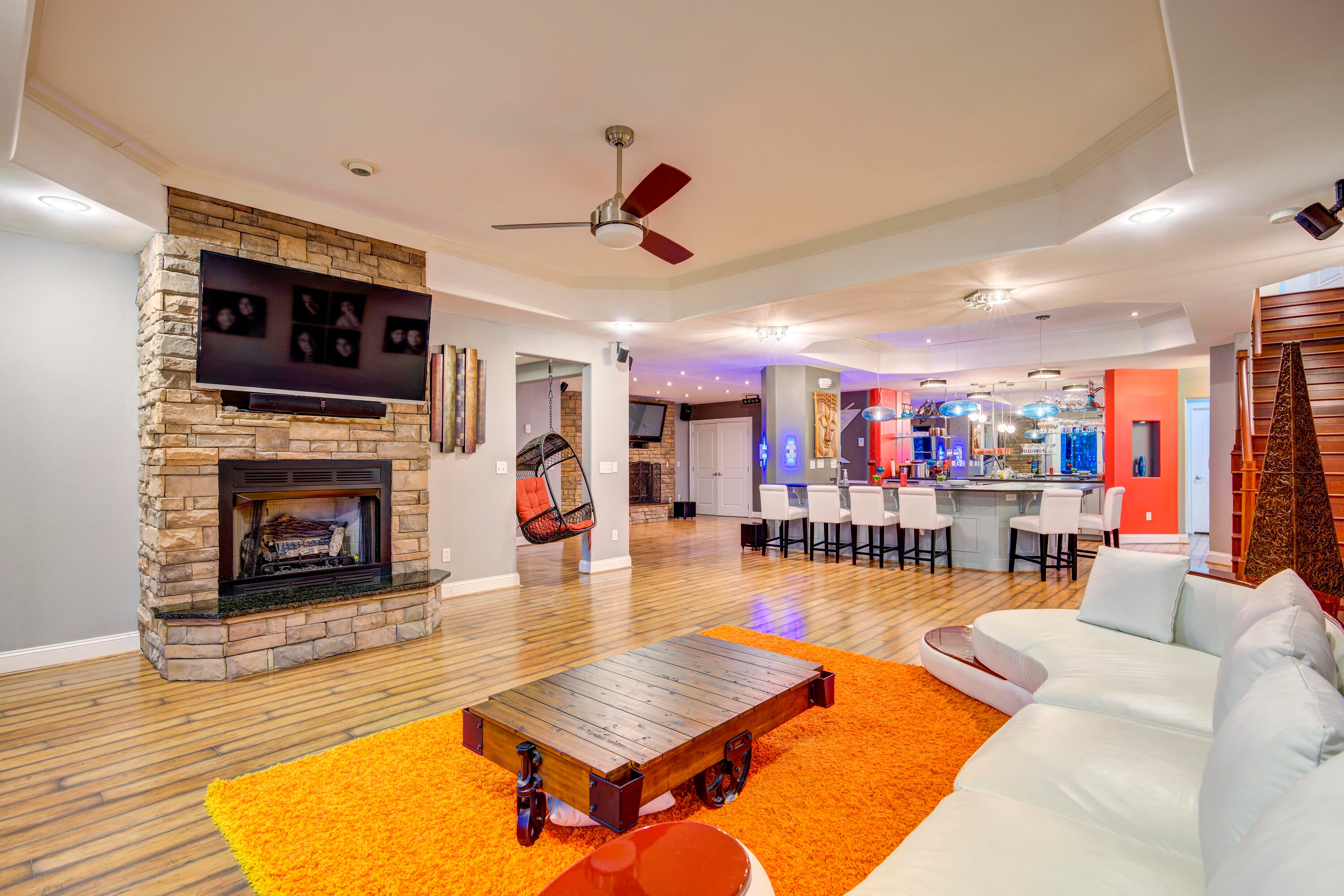 Johnson City, Tennessee, 37601, United States, ,11 BathroomsBathrooms,Residential,Active,1769538