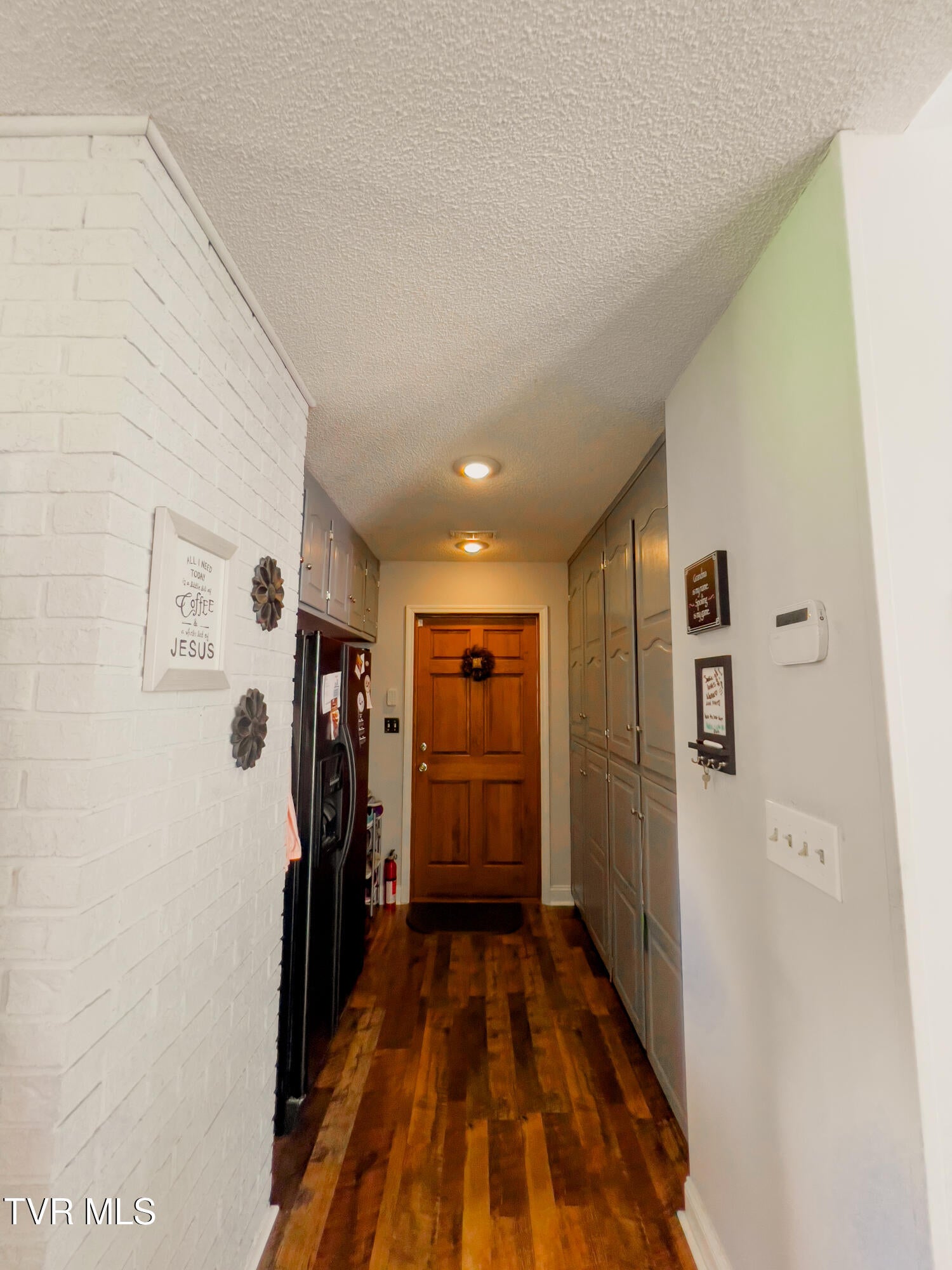 Unicoi, Tennessee, 37692, United States, 3 Bedrooms Bedrooms, ,4 BathroomsBathrooms,Residential,Active,1936616