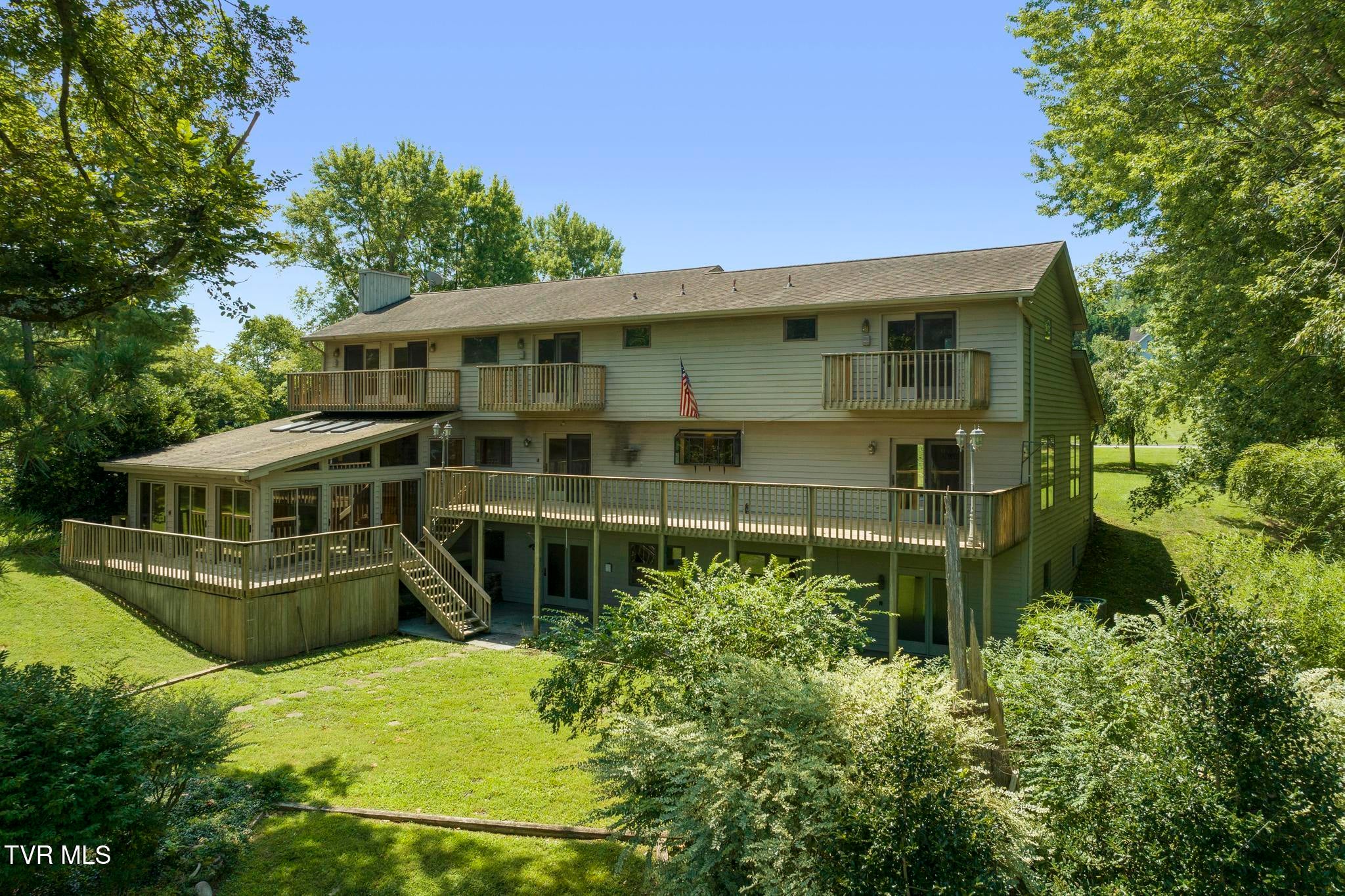 Gray, Tennessee, 37615, United States, 4 Bedrooms Bedrooms, ,5 BathroomsBathrooms,Residential,Active,1904698