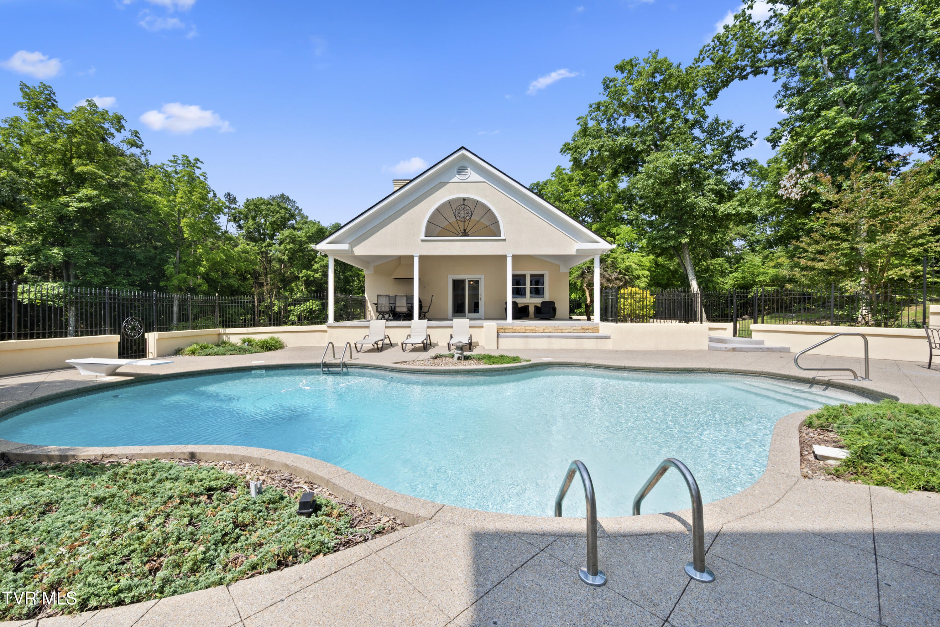 Blountville, Tennessee, 37617, United States, 8 Bedrooms Bedrooms, ,8 BathroomsBathrooms,Residential,Active,2007073