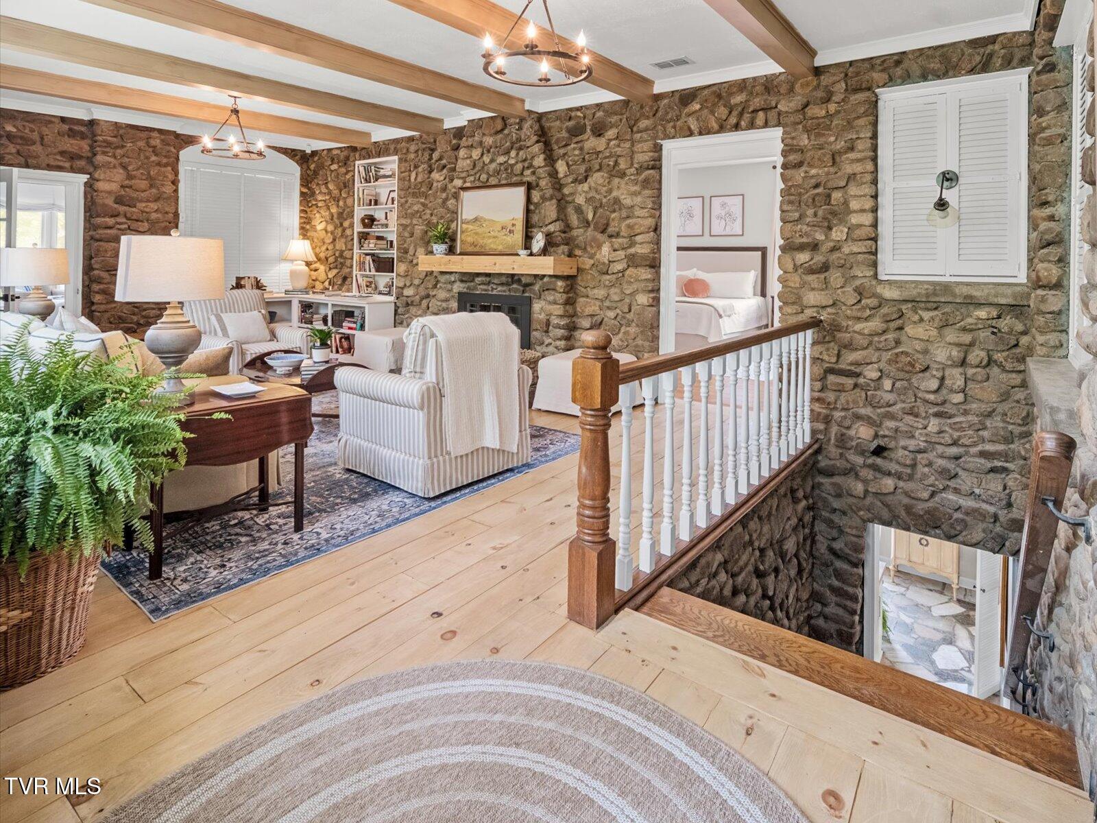 Bristol, Tennessee, 37620, United States, 3 Bedrooms Bedrooms, ,3 BathroomsBathrooms,Residential,Active,2007074