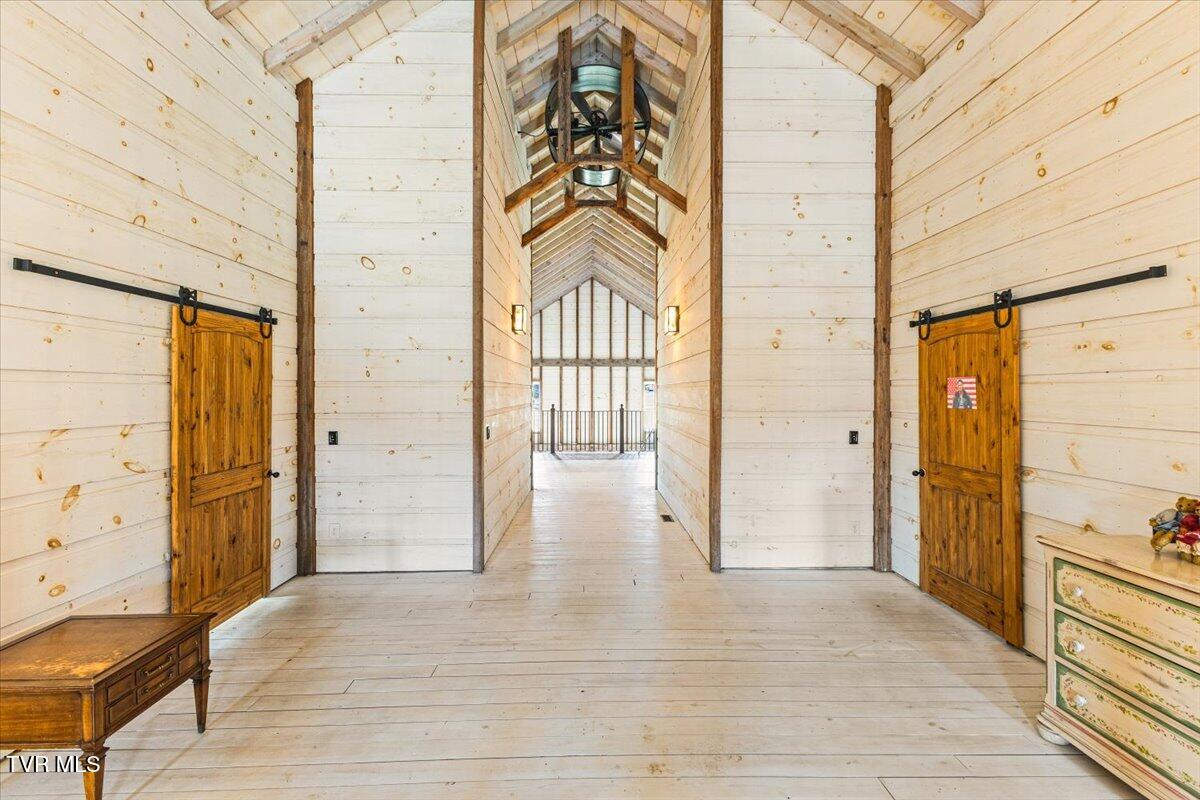 Johnson City, Tennessee, 37604, United States, 5 Bedrooms Bedrooms, ,6 BathroomsBathrooms,Residential,Active,2013176