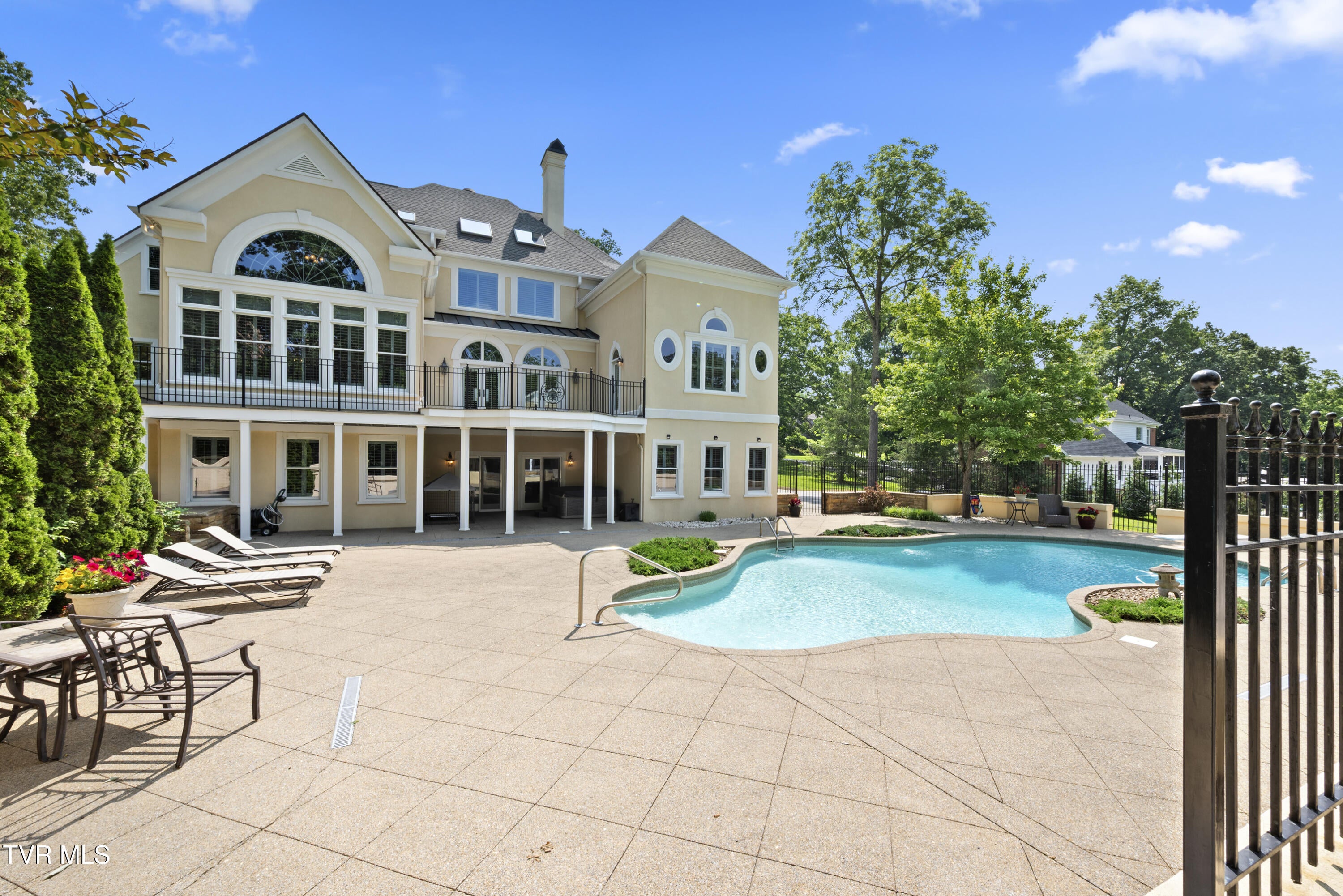 Blountville, Tennessee, 37617, United States, 8 Bedrooms Bedrooms, ,8 BathroomsBathrooms,Residential,Active,2007073