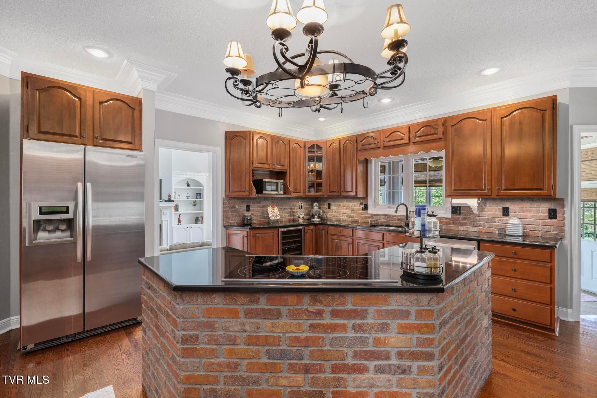 Piney Flats, Tennessee, 37686, United States, 5 Bedrooms Bedrooms, ,5 BathroomsBathrooms,Residential,Active,1849555