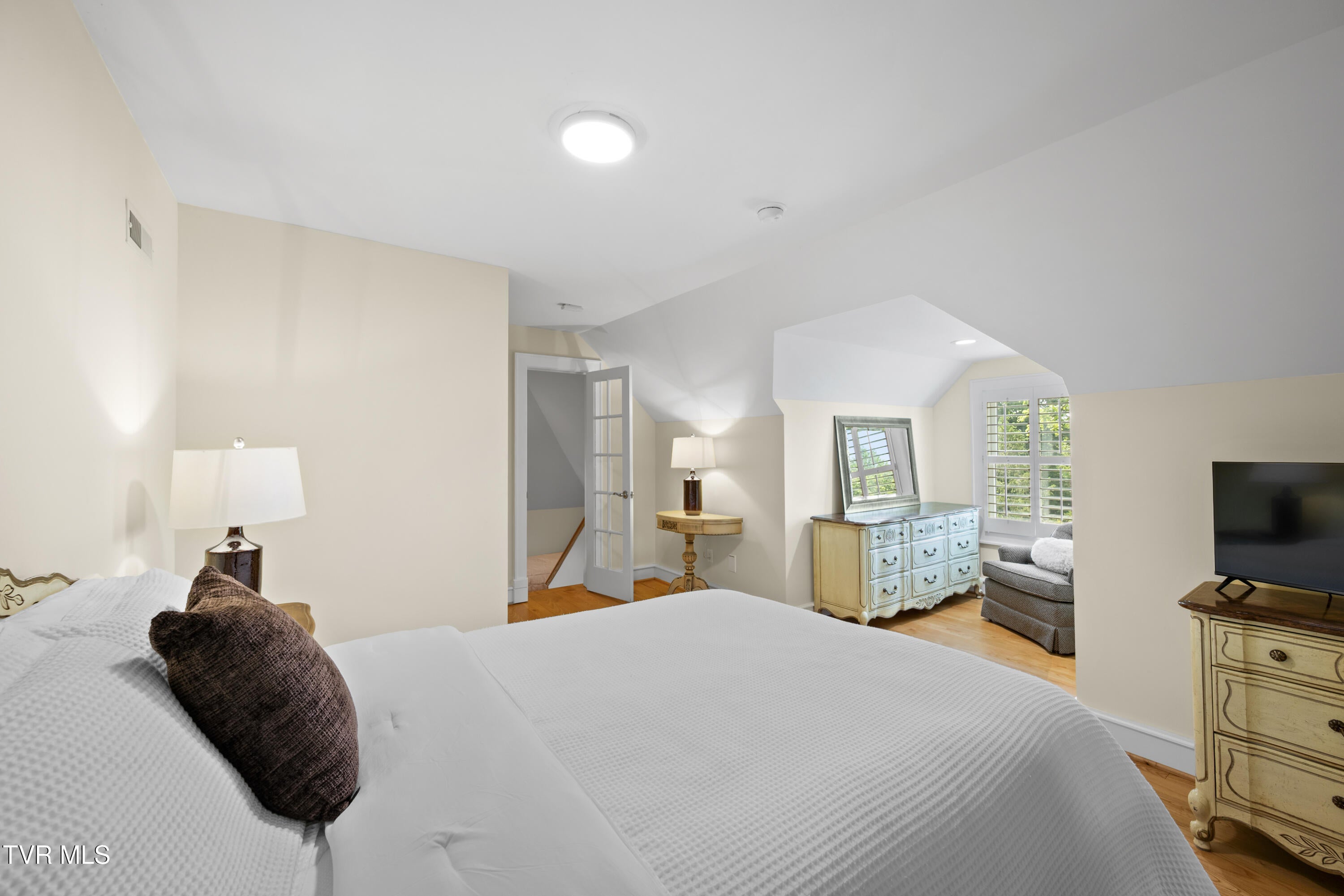 Blountville, Tennessee, 37617, United States, 8 Bedrooms Bedrooms, ,8 BathroomsBathrooms,Residential,Active,2007073