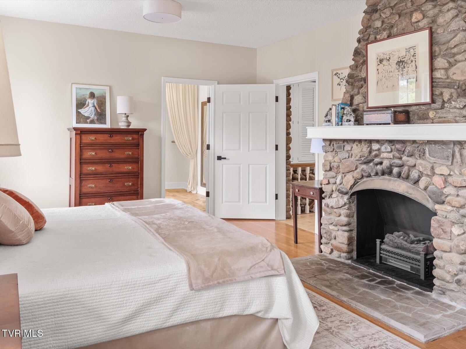 Bristol, Tennessee, 37620, United States, 3 Bedrooms Bedrooms, ,3 BathroomsBathrooms,Residential,Active,2007074