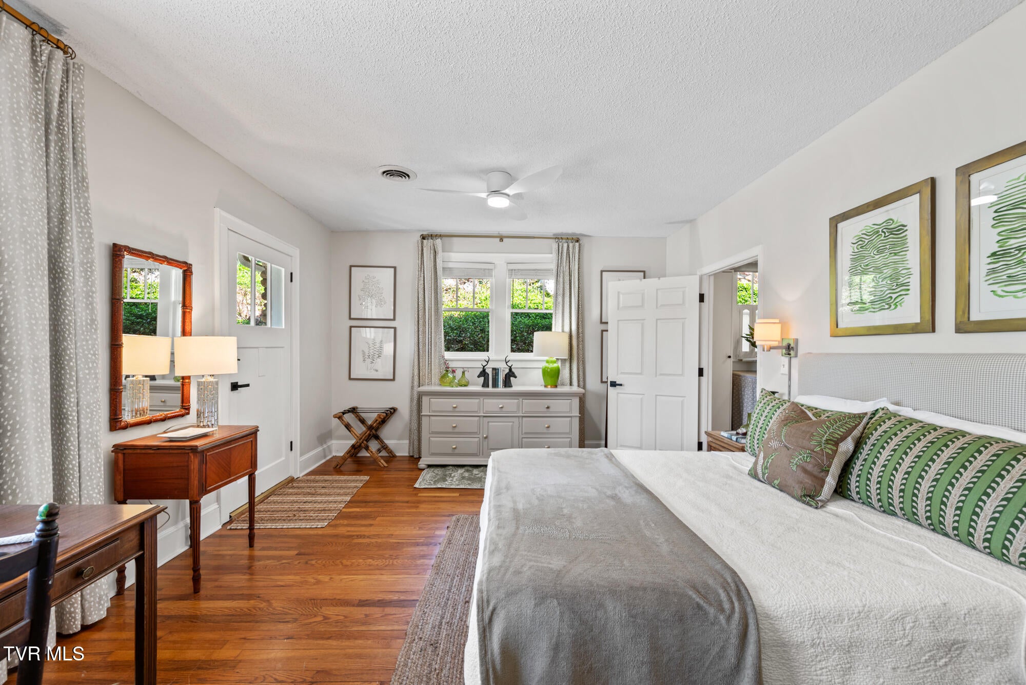 Bristol, Tennessee, 37620, United States, 3 Bedrooms Bedrooms, ,3 BathroomsBathrooms,Residential,Active,2007074