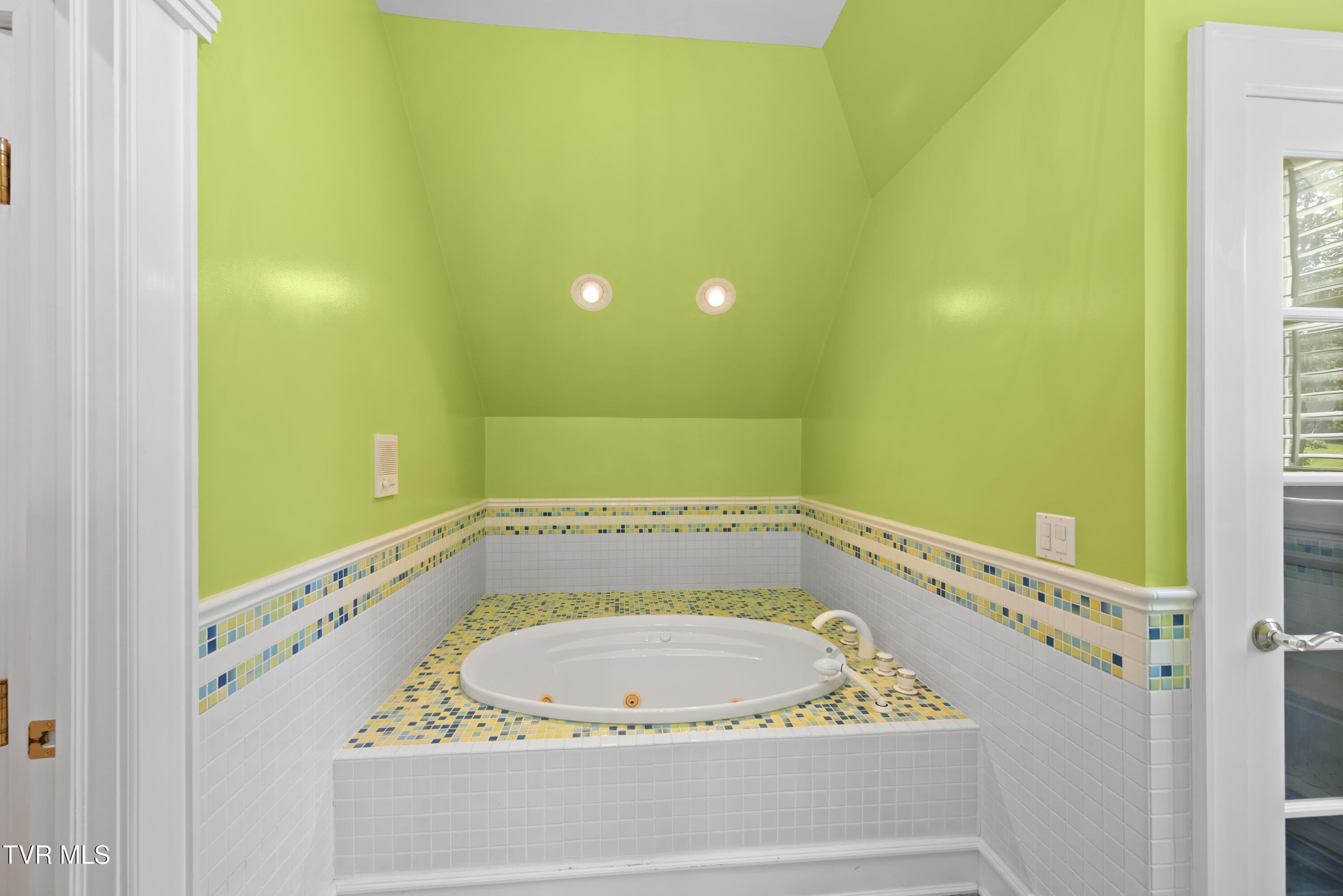 Blountville, Tennessee, 37617, United States, 8 Bedrooms Bedrooms, ,8 BathroomsBathrooms,Residential,Active,2007073