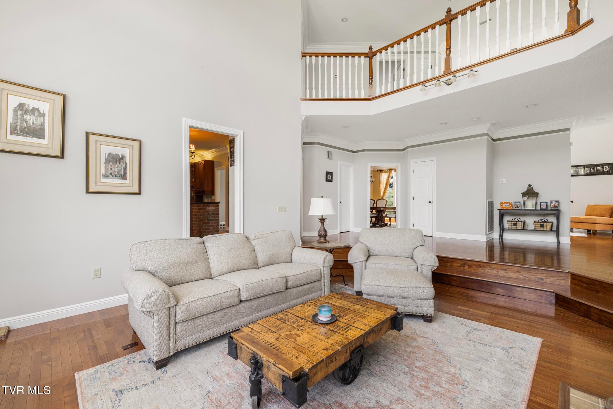 Piney Flats, Tennessee, 37686, United States, 5 Bedrooms Bedrooms, ,5 BathroomsBathrooms,Residential,Active,1849555