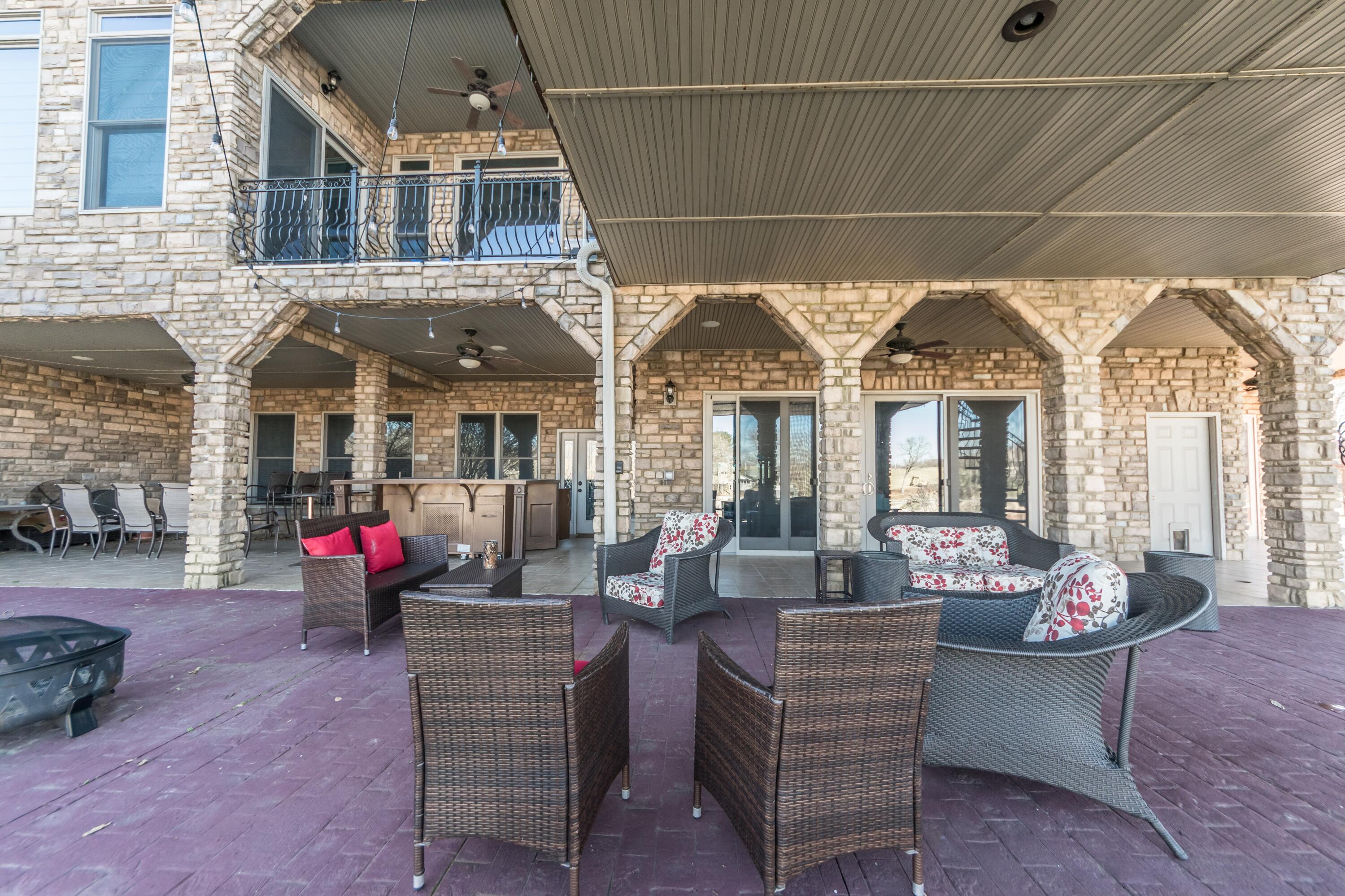 Johnson City, Tennessee, 37601, United States, ,11 BathroomsBathrooms,Residential,Active,1769538