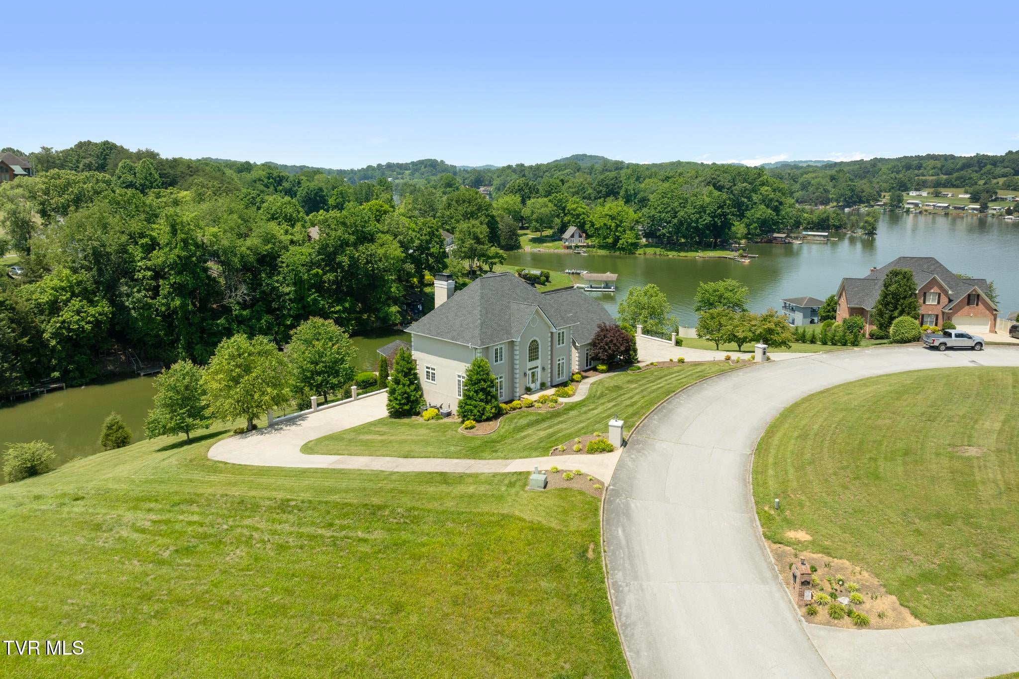 Piney Flats, Tennessee, 37686, United States, 5 Bedrooms Bedrooms, ,5 BathroomsBathrooms,Residential,Active,1849555
