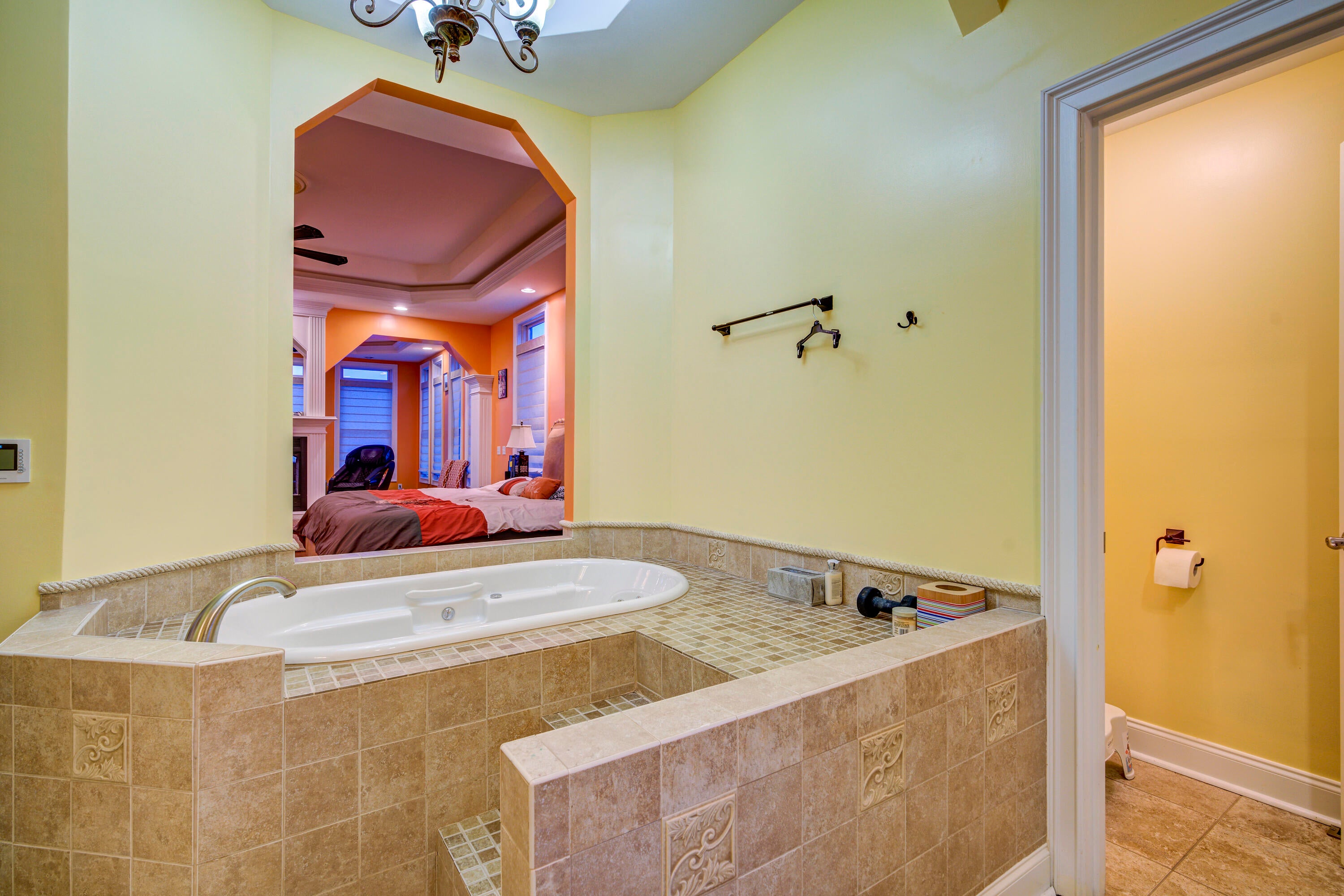 Johnson City, Tennessee, 37601, United States, ,11 BathroomsBathrooms,Residential,Active,1769538