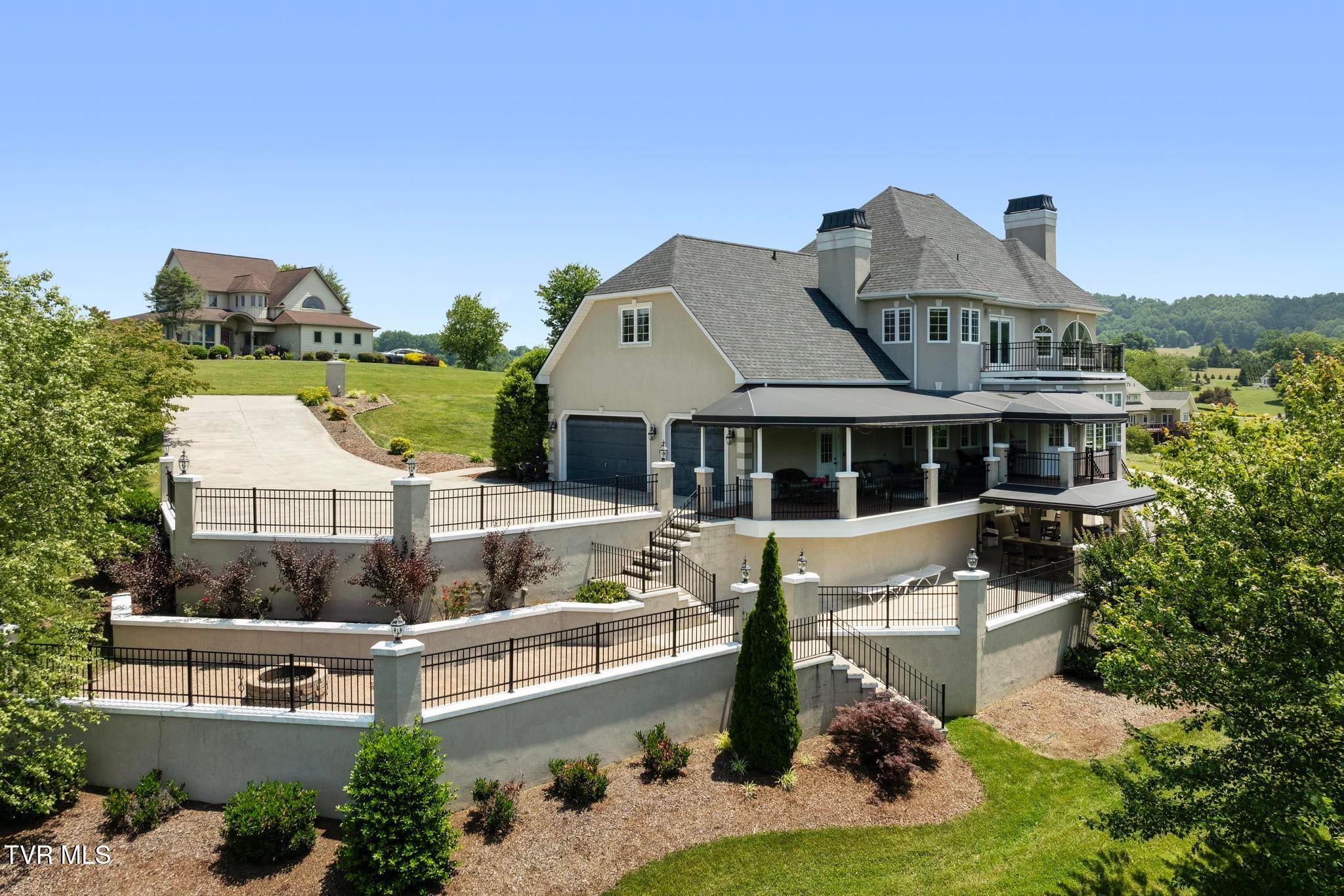 Piney Flats, Tennessee, 37686, United States, 5 Bedrooms Bedrooms, ,5 BathroomsBathrooms,Residential,Active,1849555
