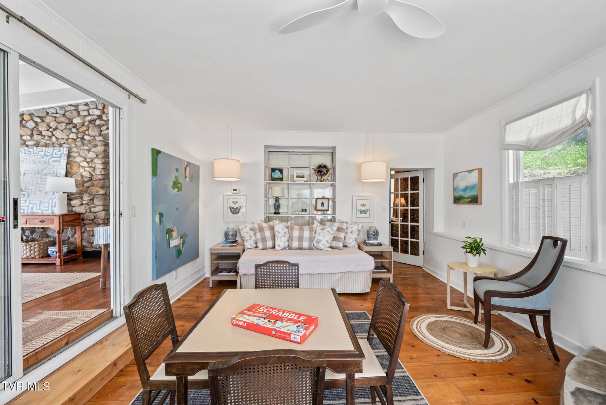 Bristol, Tennessee, 37620, United States, 3 Bedrooms Bedrooms, ,3 BathroomsBathrooms,Residential,Active,2007074