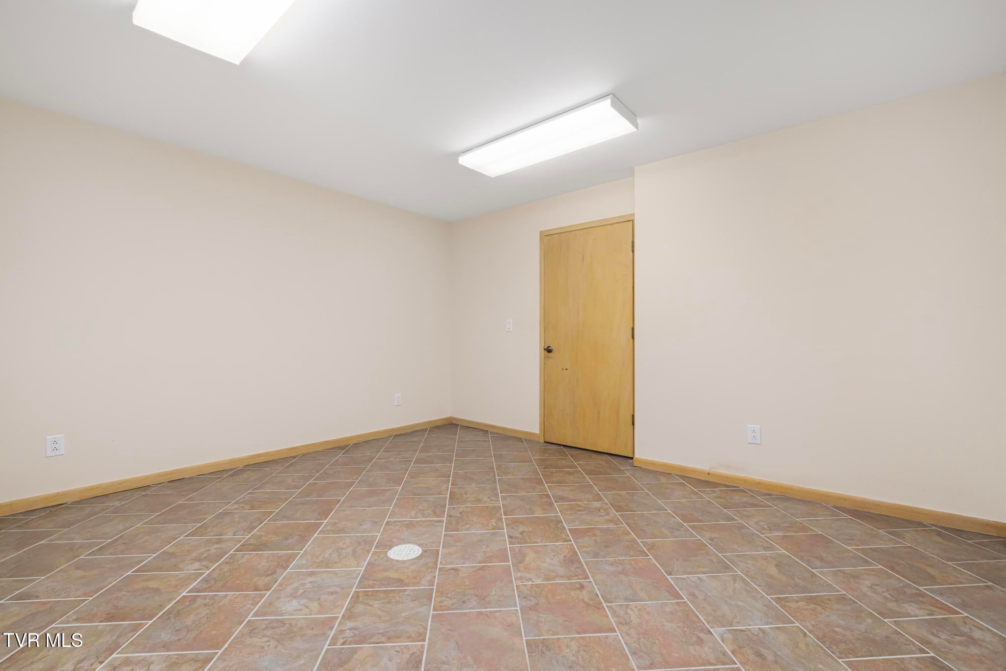 Gray, Tennessee, 37615, United States, 4 Bedrooms Bedrooms, ,5 BathroomsBathrooms,Residential,Active,1904698