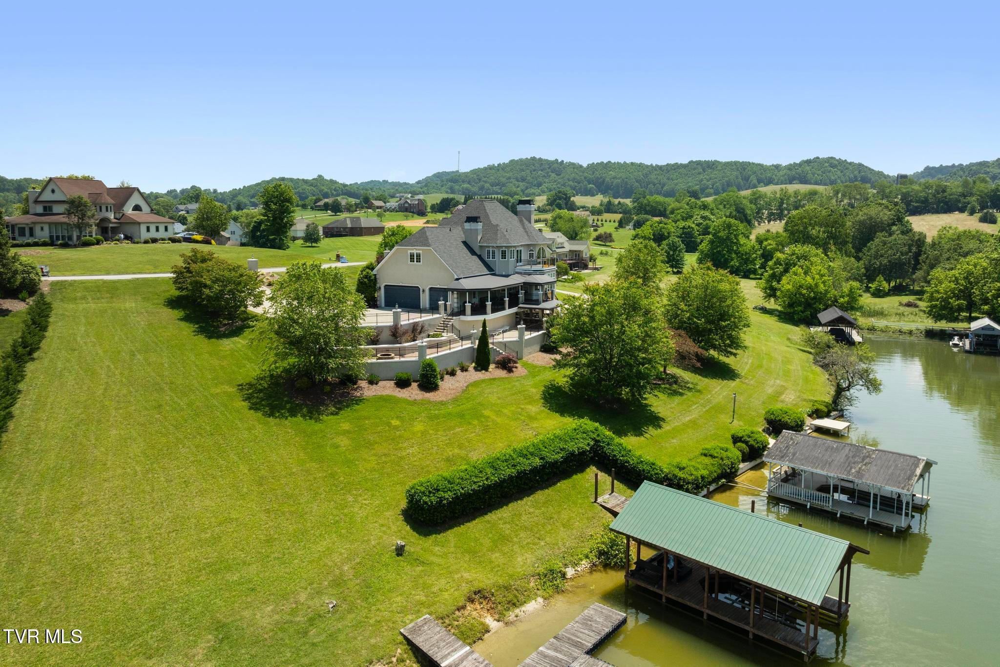 Piney Flats, Tennessee, 37686, United States, 5 Bedrooms Bedrooms, ,5 BathroomsBathrooms,Residential,Active,1849555