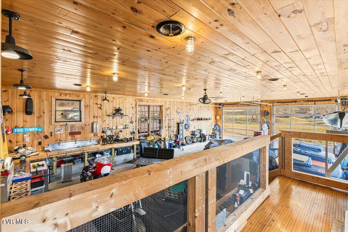 Johnson City, Tennessee, 37604, United States, 5 Bedrooms Bedrooms, ,6 BathroomsBathrooms,Residential,Active,2013176