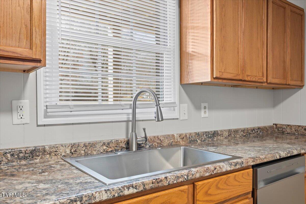 Johnson City, Tennessee, 37604, United States, ,Residential,Active,2011444