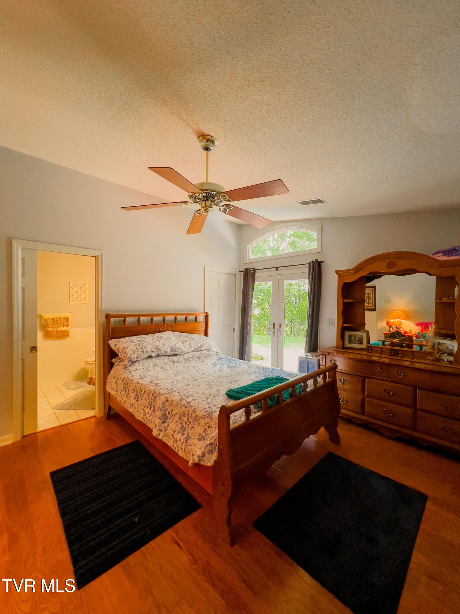 Unicoi, Tennessee, 37692, United States, 3 Bedrooms Bedrooms, ,4 BathroomsBathrooms,Residential,Active,1936616