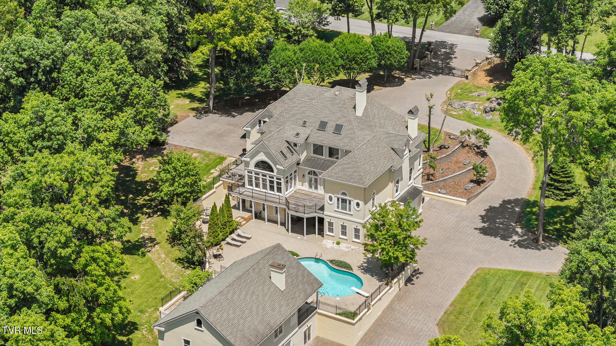 Blountville, Tennessee, 37617, United States, 8 Bedrooms Bedrooms, ,8 BathroomsBathrooms,Residential,Active,2007073