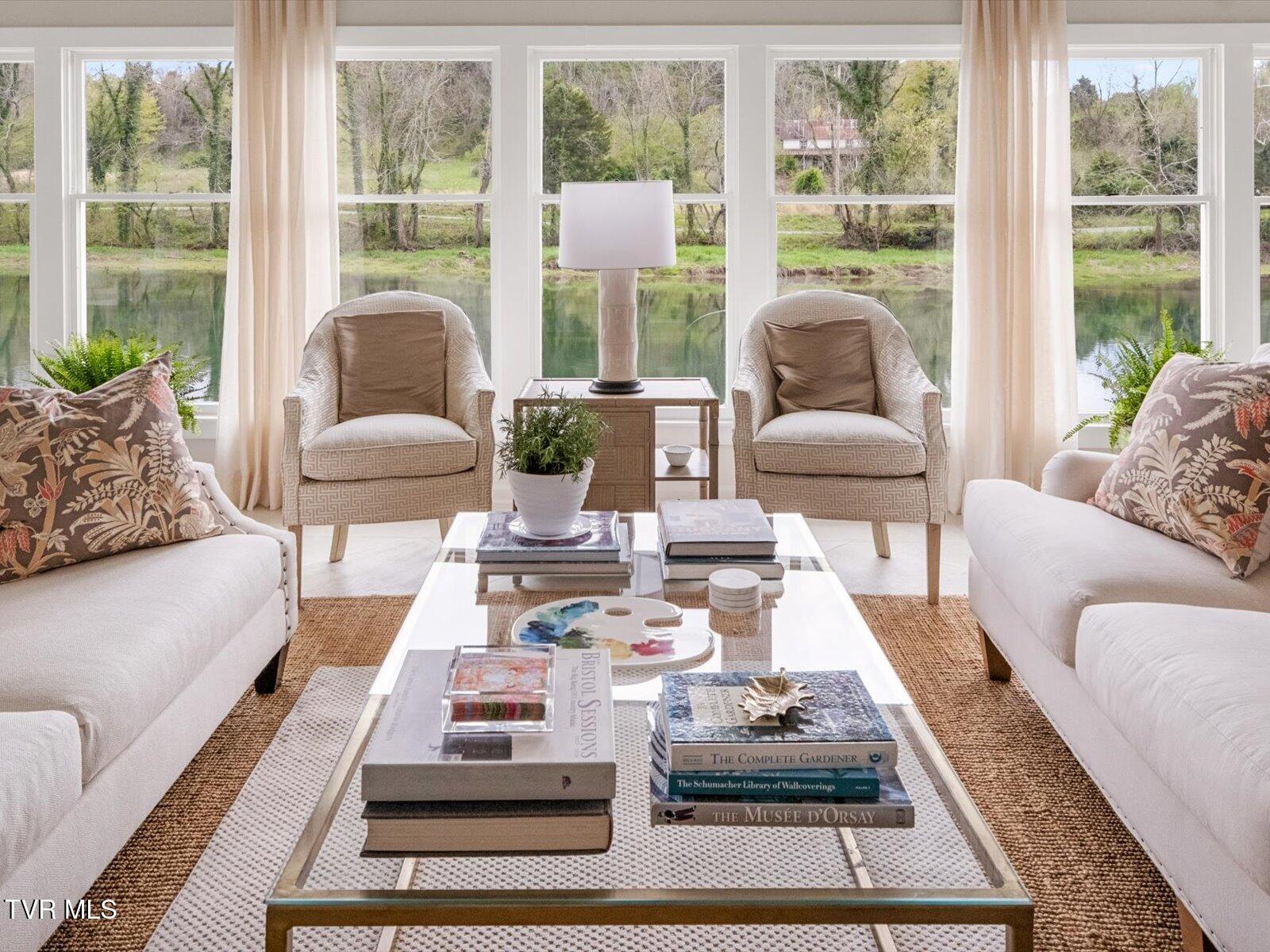 Bristol, Tennessee, 37620, United States, 3 Bedrooms Bedrooms, ,3 BathroomsBathrooms,Residential,Active,2007074