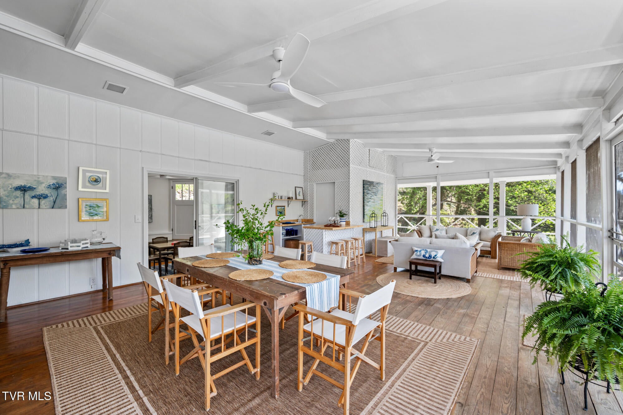 Bristol, Tennessee, 37620, United States, 3 Bedrooms Bedrooms, ,3 BathroomsBathrooms,Residential,Active,2007074