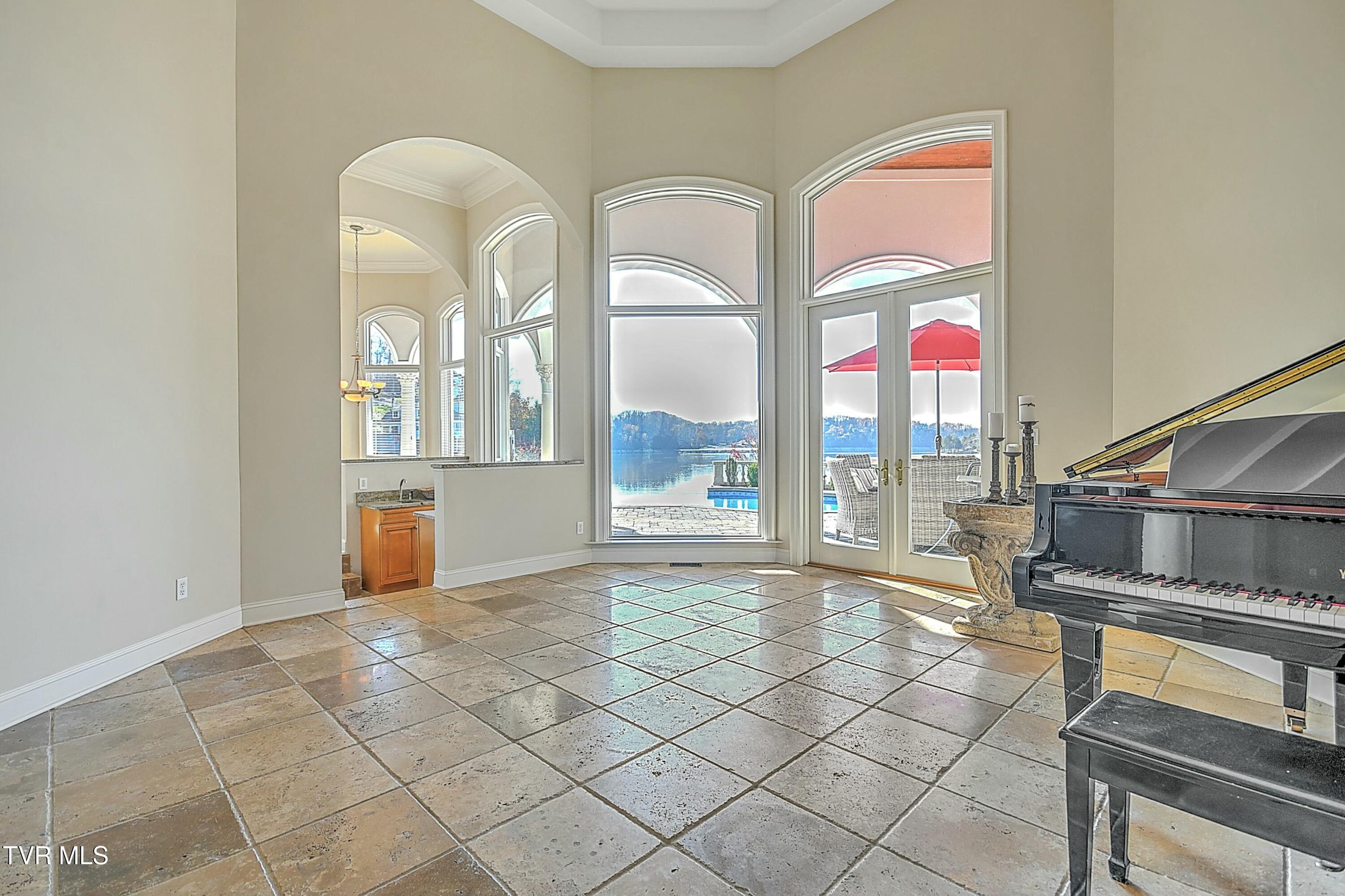 Johnson City, Tennessee, 37615, United States, ,6 BathroomsBathrooms,Residential,Active,1773218