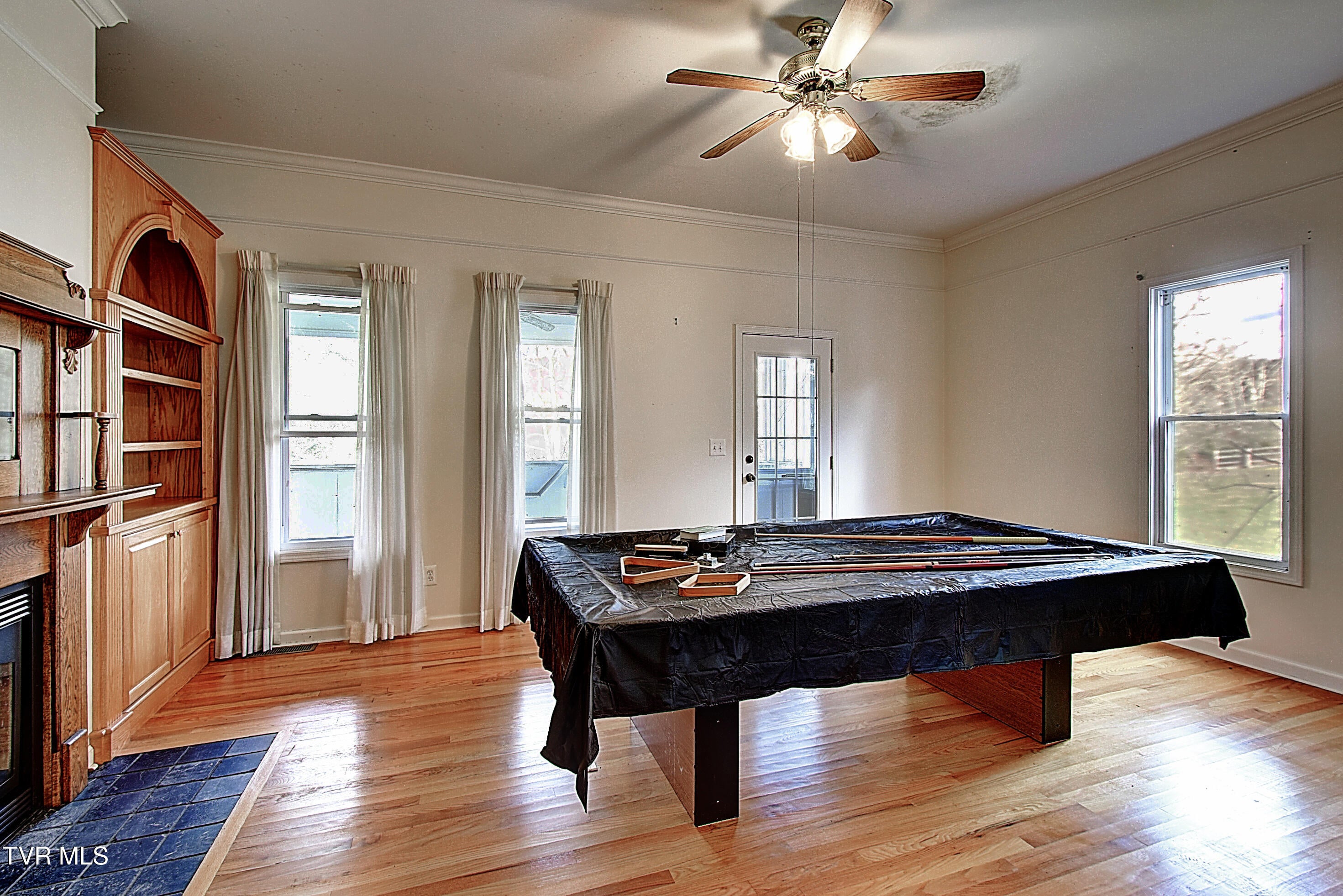 Johnson City, Tennessee, 37601, United States, 4 Bedrooms Bedrooms, ,3 BathroomsBathrooms,Residential,Active,1999331