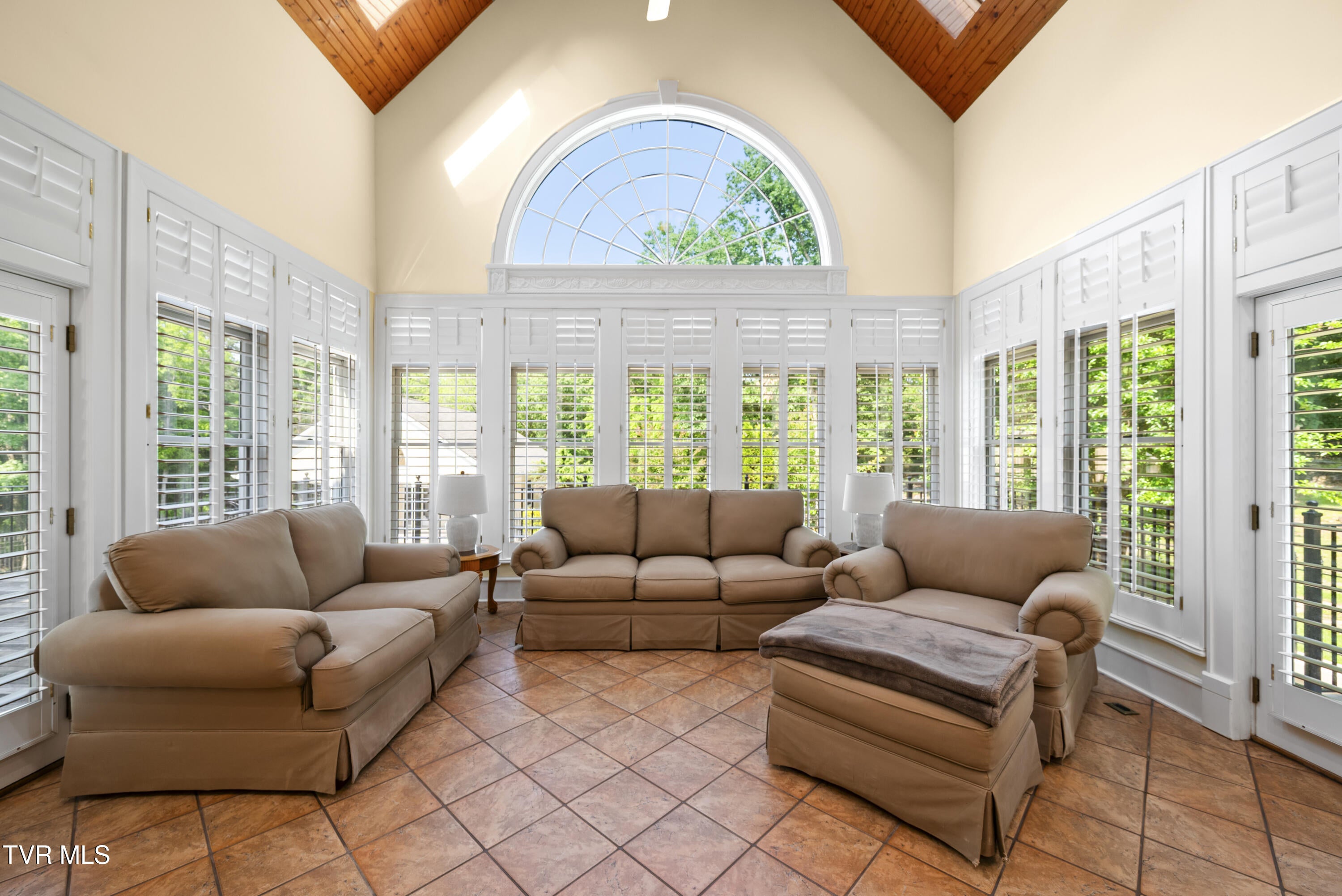 Blountville, Tennessee, 37617, United States, 8 Bedrooms Bedrooms, ,8 BathroomsBathrooms,Residential,Active,2007073