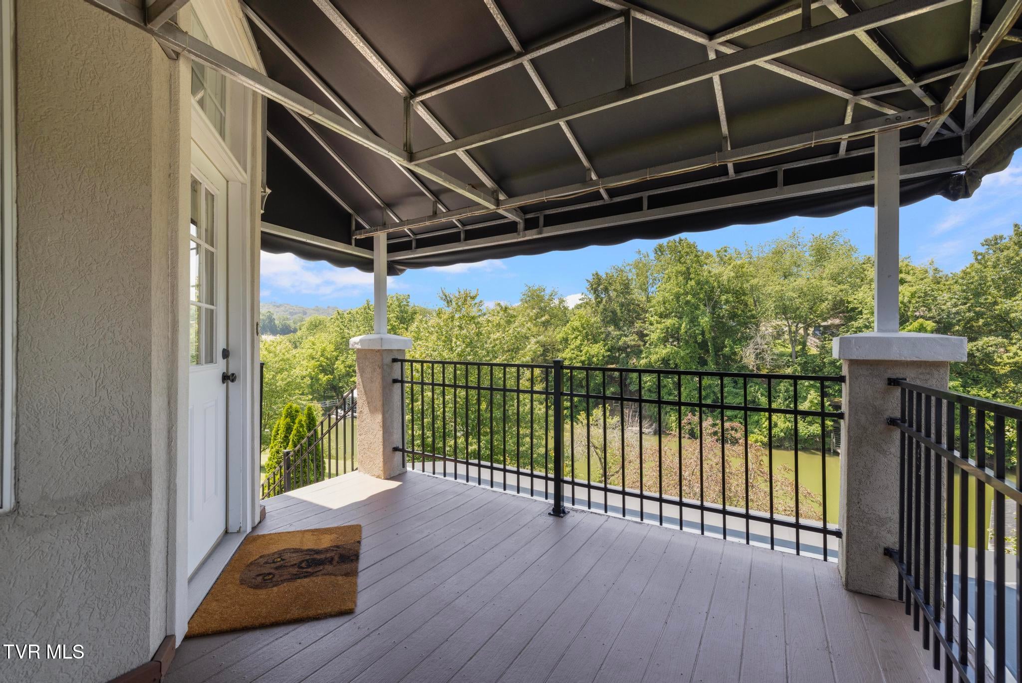 Piney Flats, Tennessee, 37686, United States, 5 Bedrooms Bedrooms, ,5 BathroomsBathrooms,Residential,Active,1849555