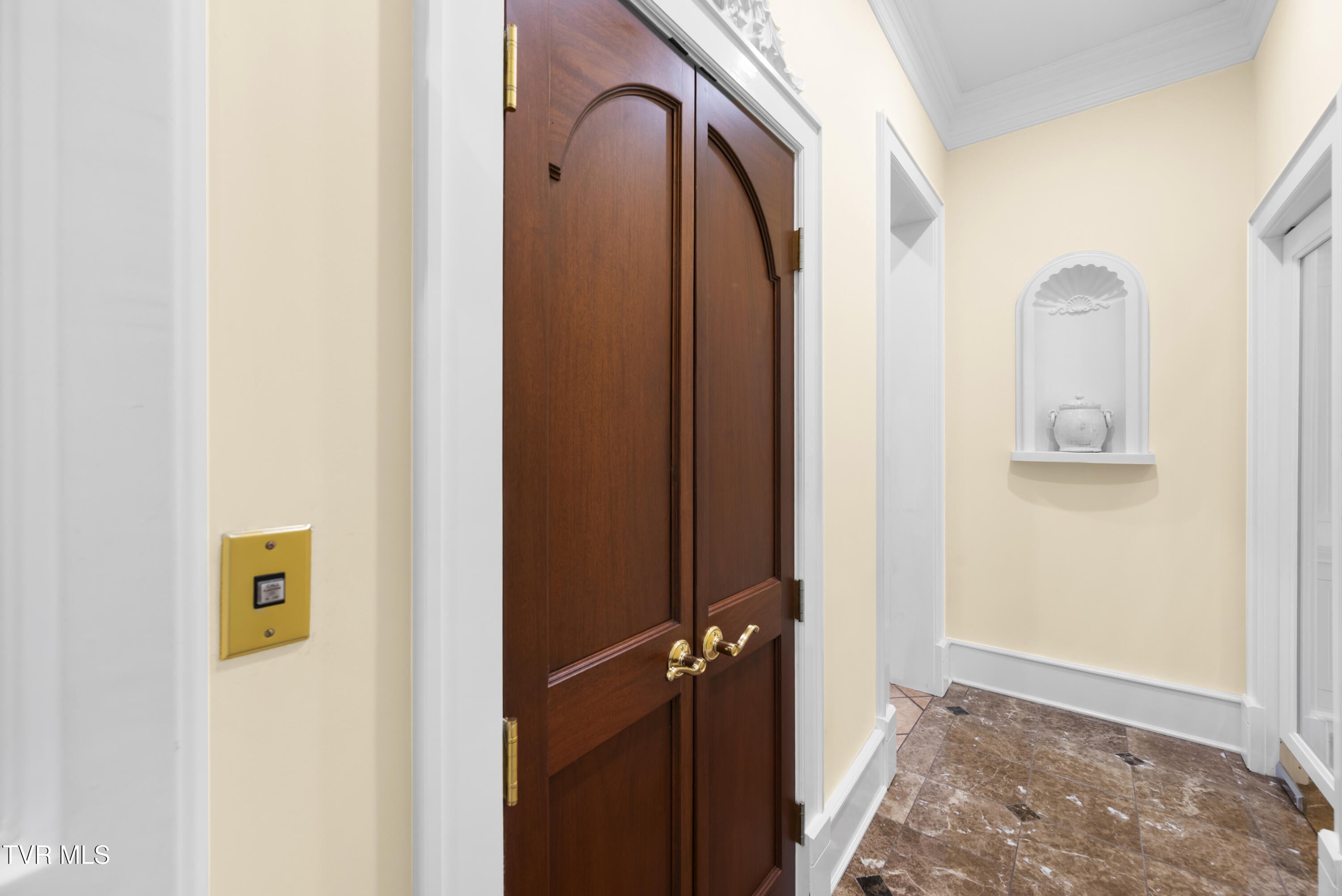 Blountville, Tennessee, 37617, United States, 8 Bedrooms Bedrooms, ,8 BathroomsBathrooms,Residential,Active,2007073