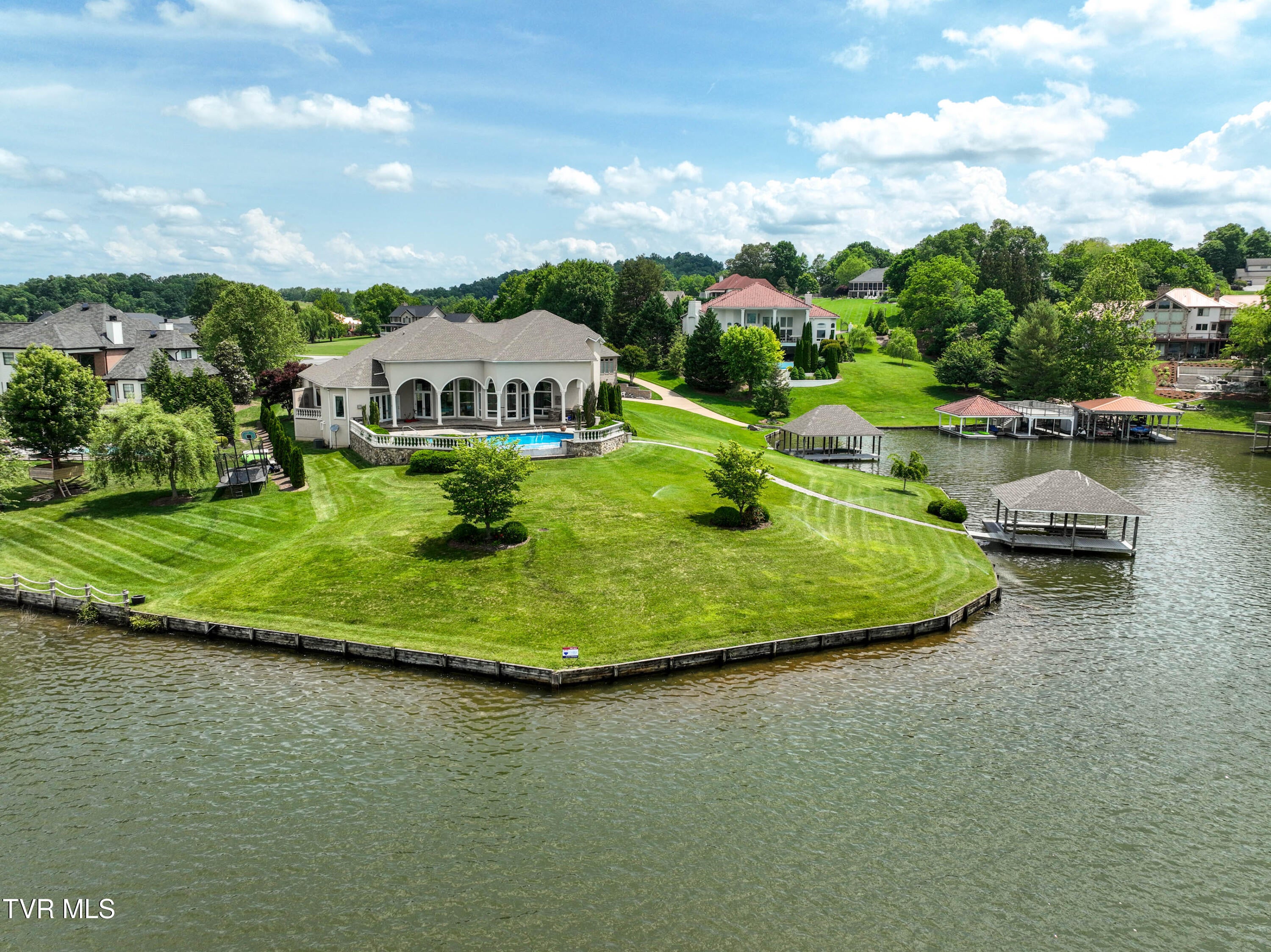 Johnson City, Tennessee, 37615, United States, ,6 BathroomsBathrooms,Residential,Active,1773218