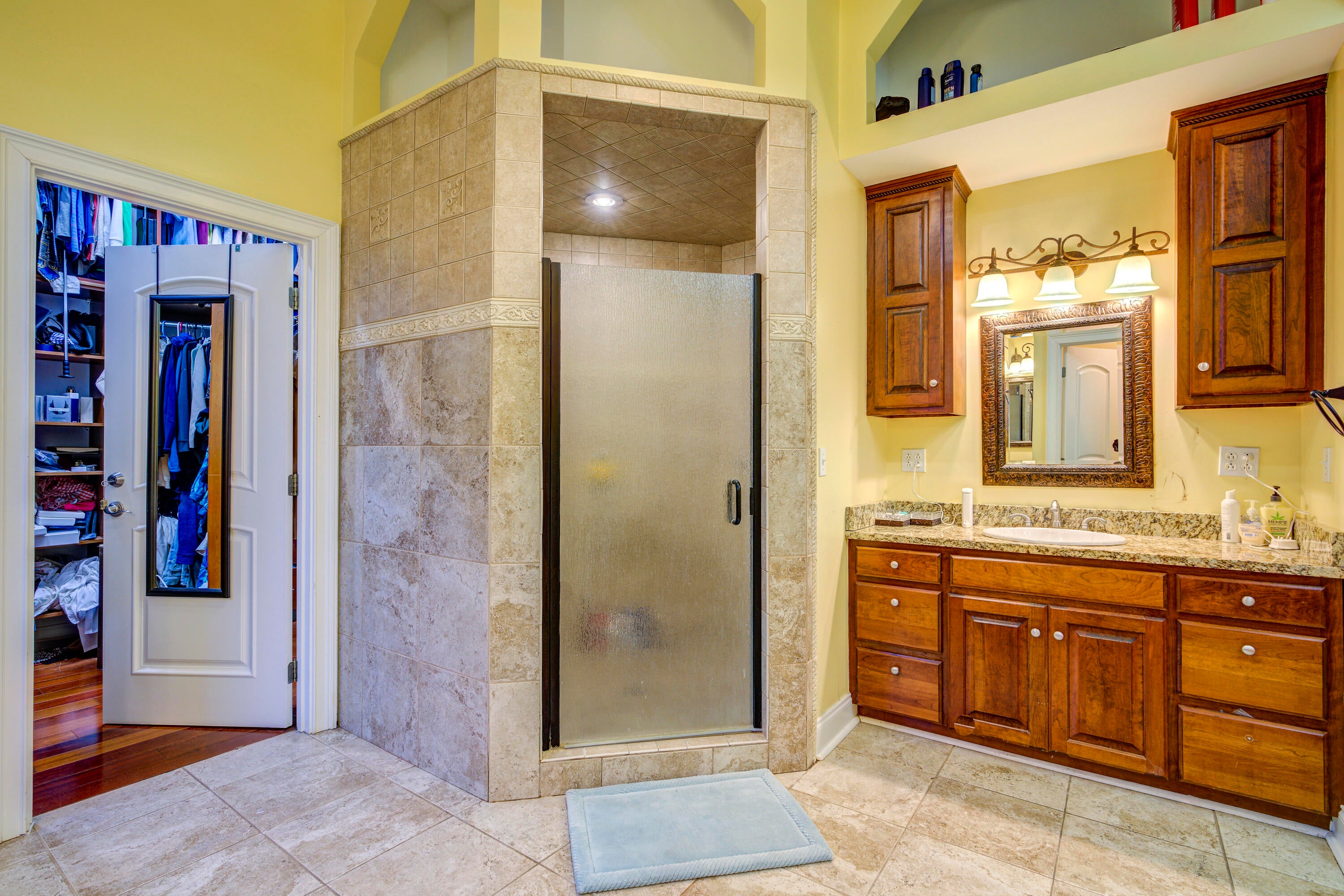 Johnson City, Tennessee, 37601, United States, ,11 BathroomsBathrooms,Residential,Active,1769538