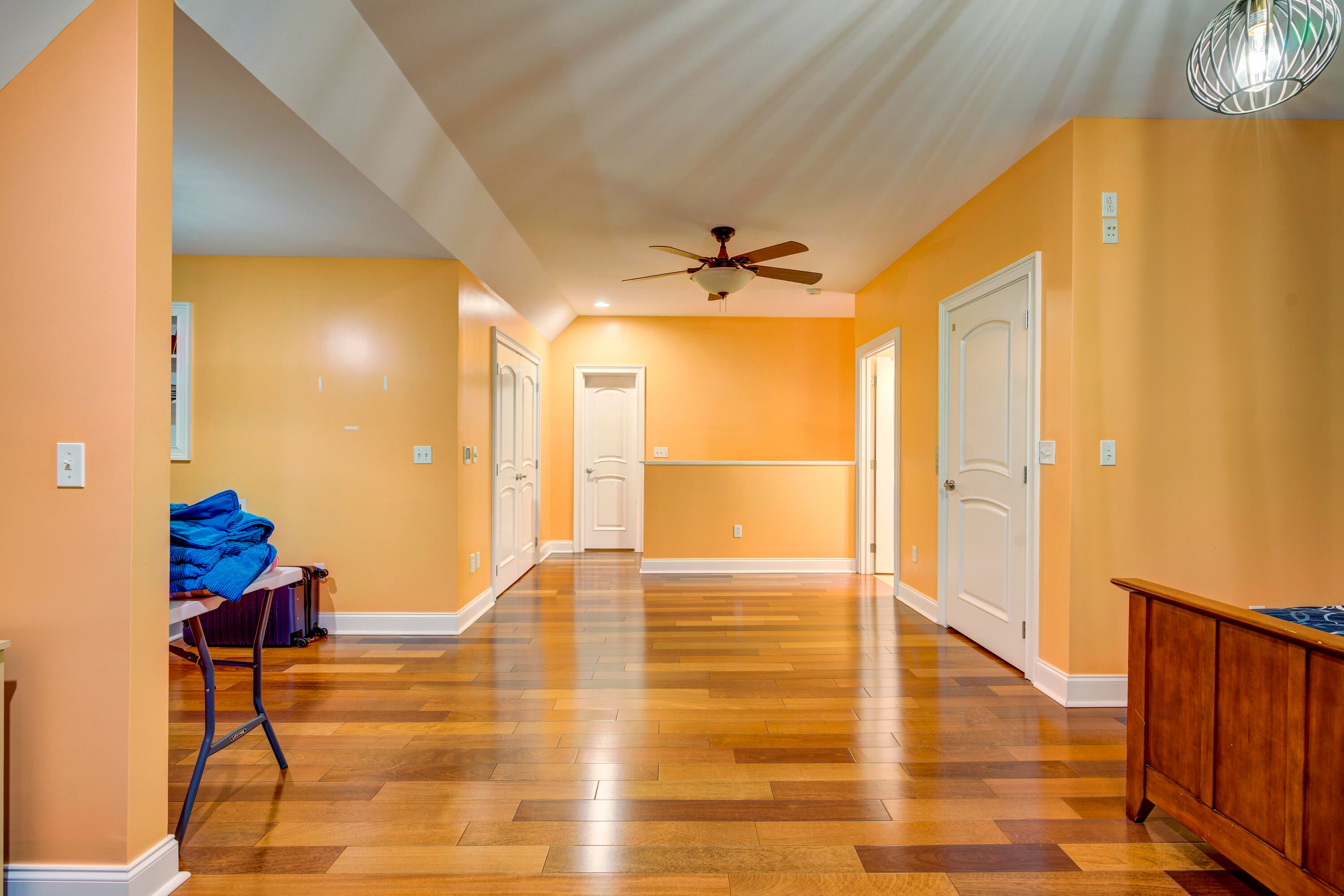 Johnson City, Tennessee, 37601, United States, ,11 BathroomsBathrooms,Residential,Active,1769538