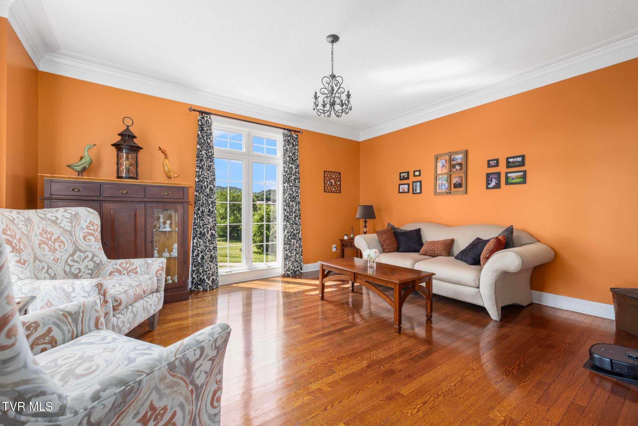 Piney Flats, Tennessee, 37686, United States, 5 Bedrooms Bedrooms, ,5 BathroomsBathrooms,Residential,Active,1849555