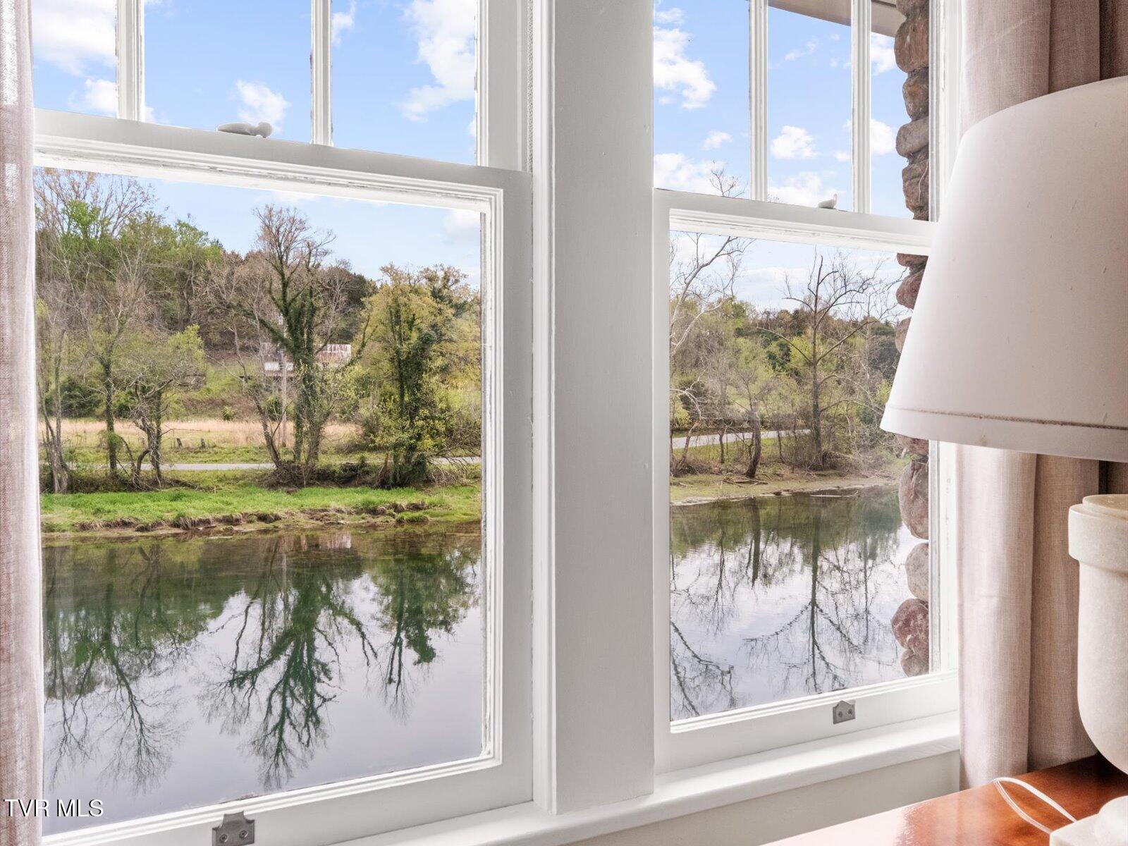 Bristol, Tennessee, 37620, United States, 3 Bedrooms Bedrooms, ,3 BathroomsBathrooms,Residential,Active,2007074