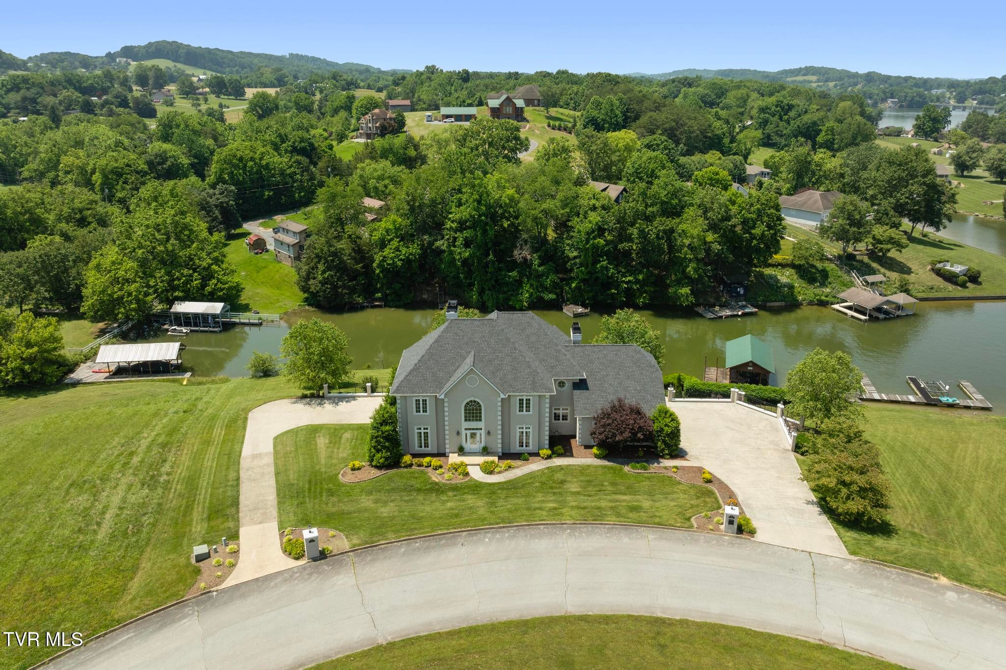 Piney Flats, Tennessee, 37686, United States, 5 Bedrooms Bedrooms, ,5 BathroomsBathrooms,Residential,Active,1849555