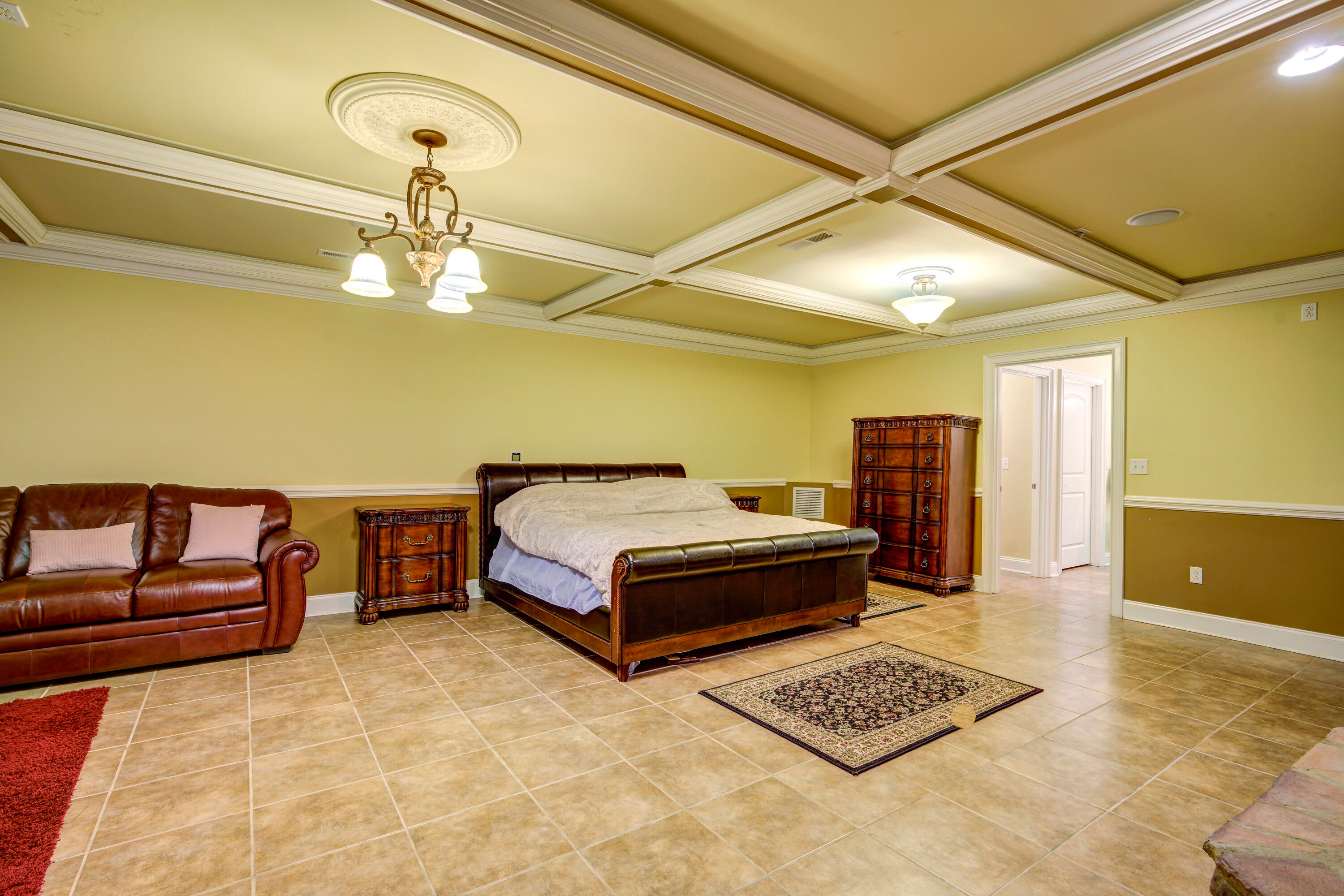 Johnson City, Tennessee, 37601, United States, ,11 BathroomsBathrooms,Residential,Active,1769538