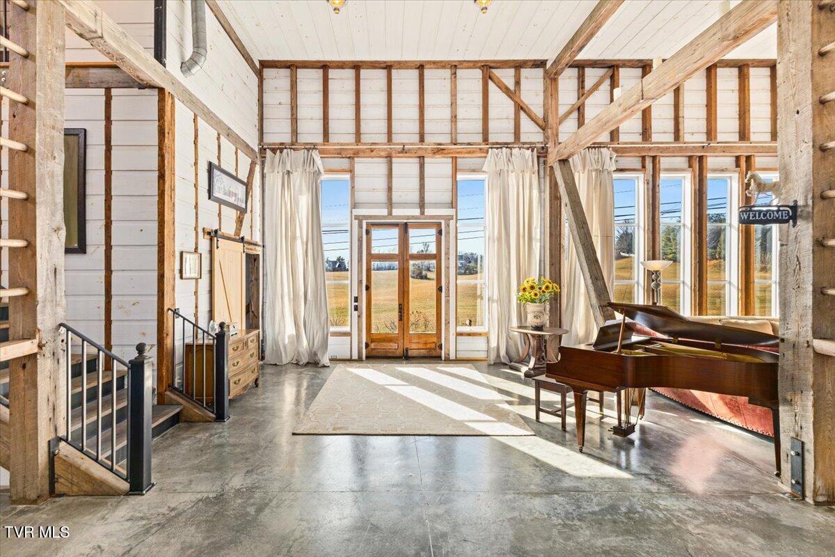 Johnson City, Tennessee, 37604, United States, 5 Bedrooms Bedrooms, ,6 BathroomsBathrooms,Residential,Active,2013176