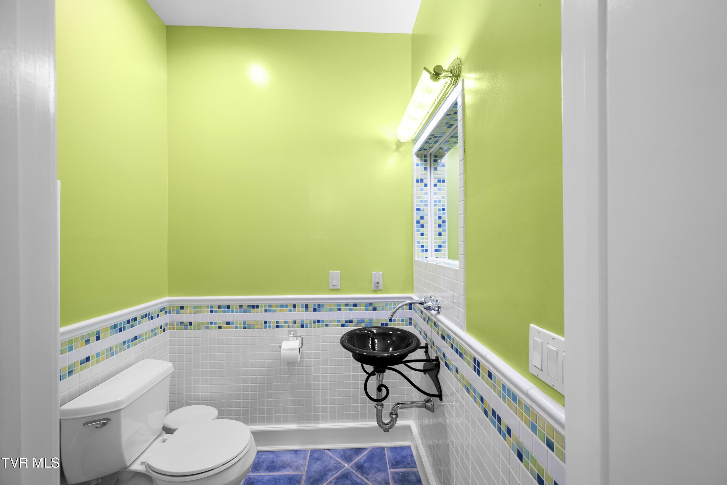 Blountville, Tennessee, 37617, United States, 8 Bedrooms Bedrooms, ,8 BathroomsBathrooms,Residential,Active,2007073