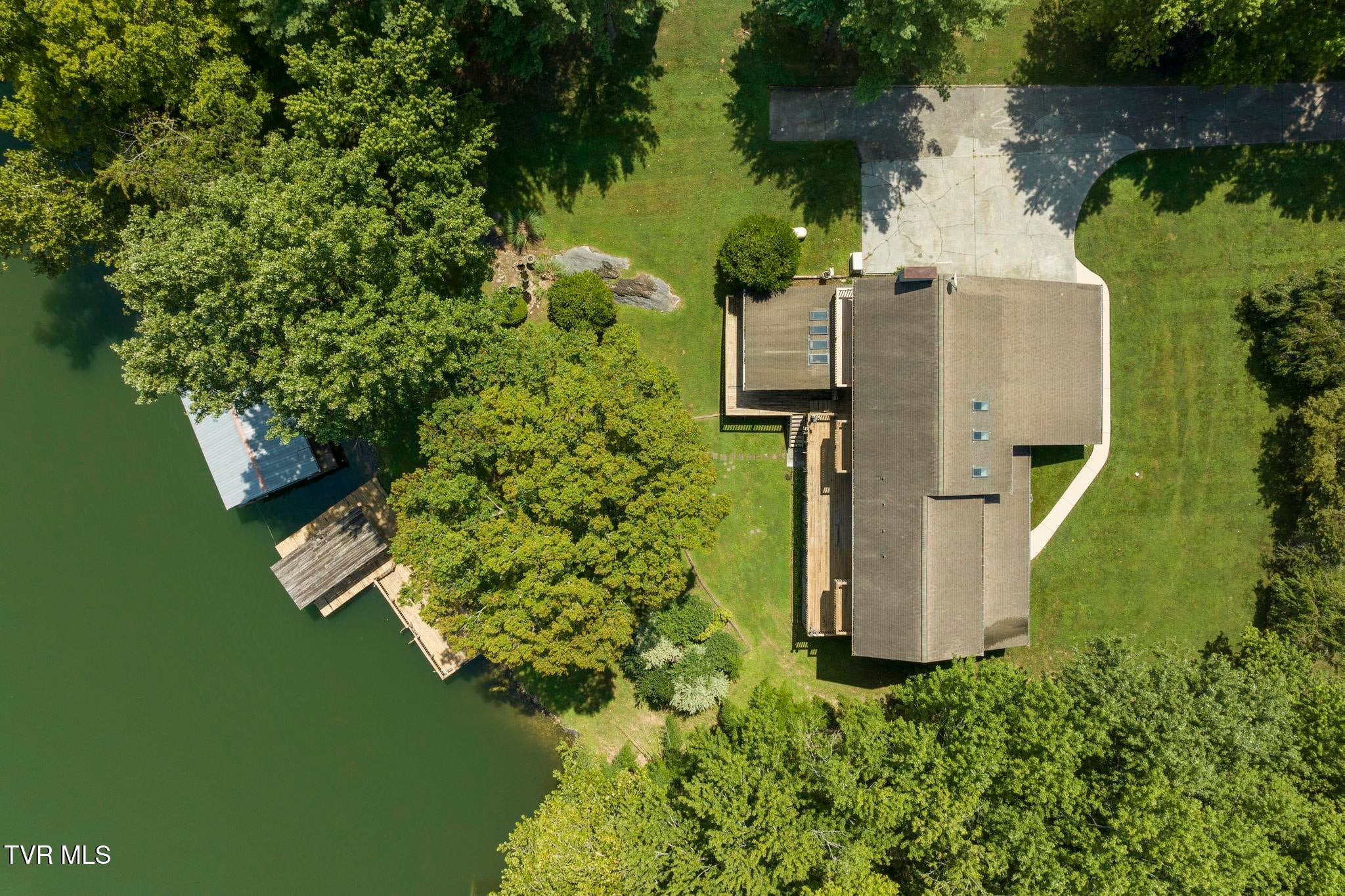 Gray, Tennessee, 37615, United States, 4 Bedrooms Bedrooms, ,5 BathroomsBathrooms,Residential,Active,1904698