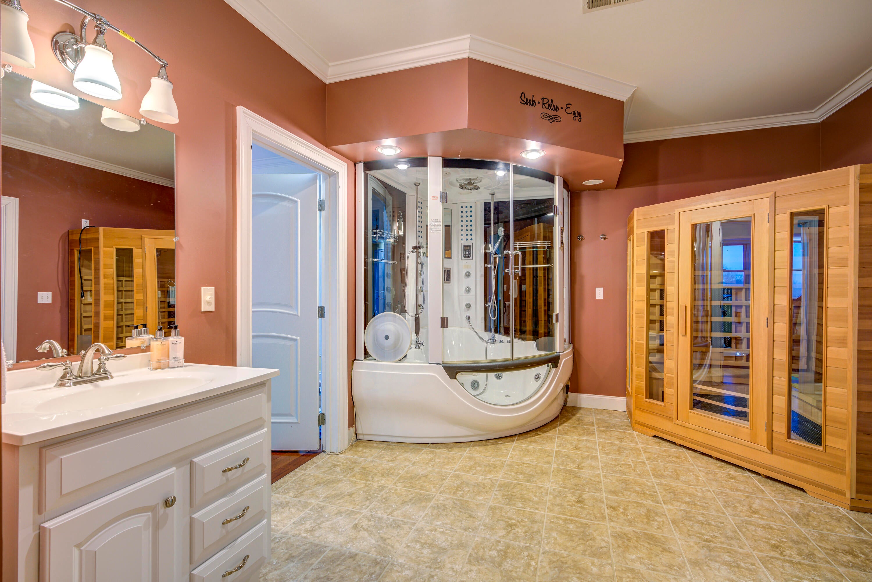 Johnson City, Tennessee, 37601, United States, ,11 BathroomsBathrooms,Residential,Active,1769538