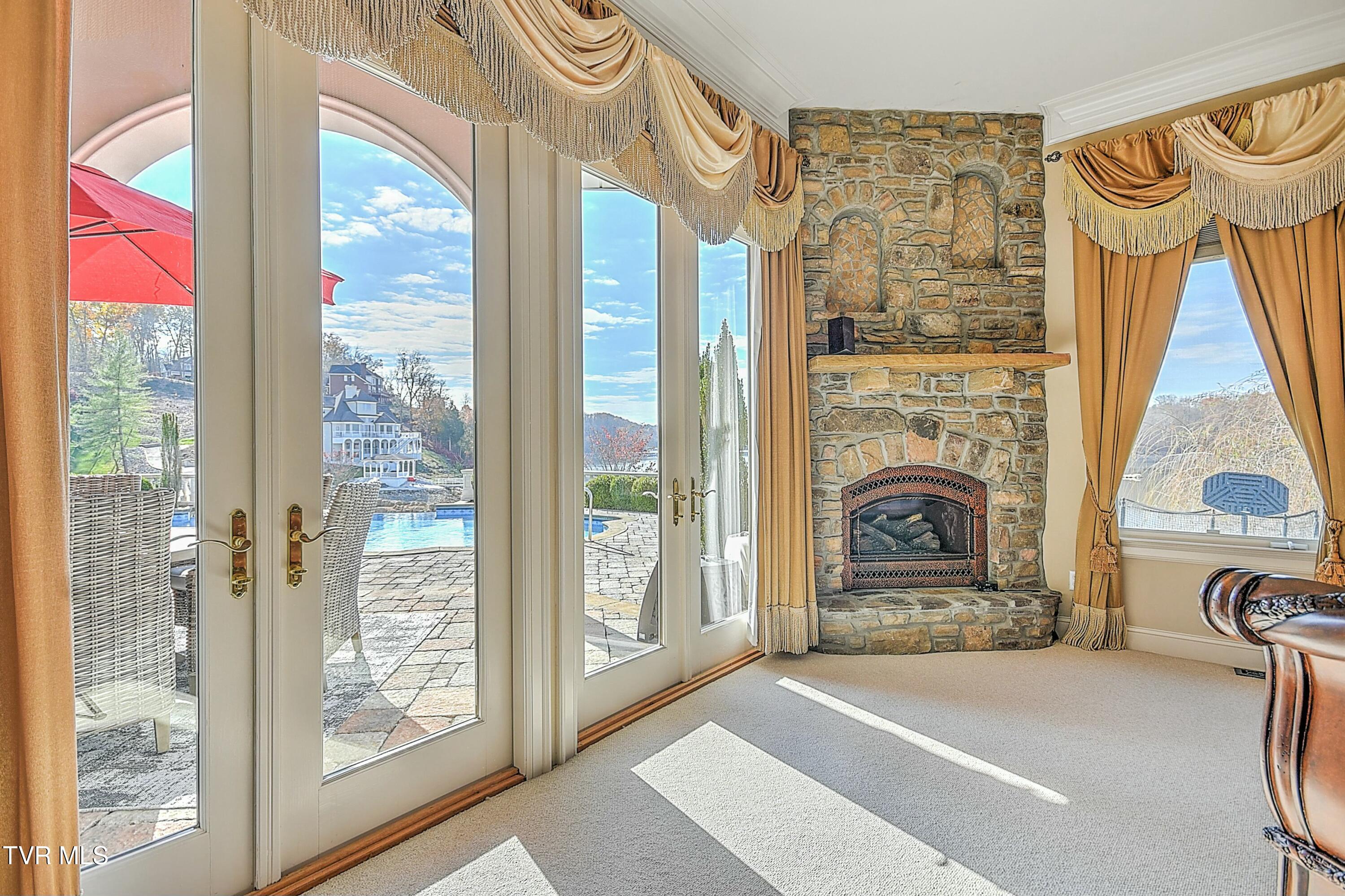 Johnson City, Tennessee, 37615, United States, ,6 BathroomsBathrooms,Residential,Active,1773218