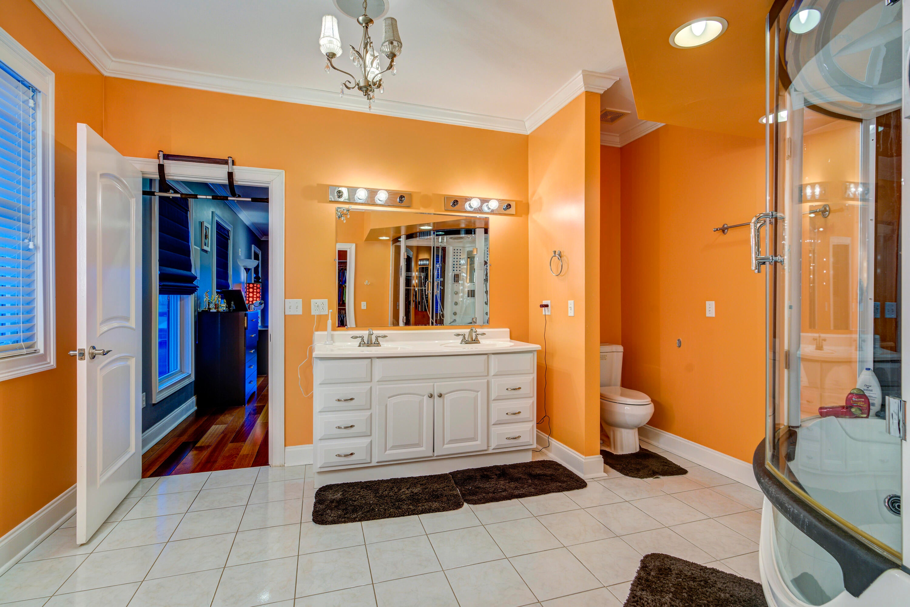 Johnson City, Tennessee, 37601, United States, ,11 BathroomsBathrooms,Residential,Active,1769538
