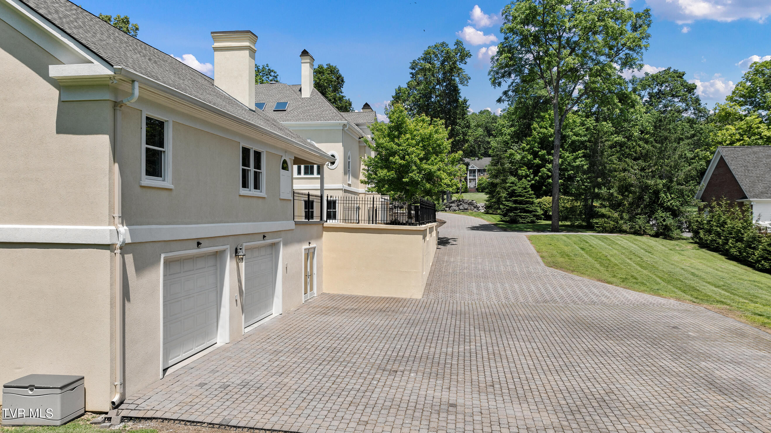 Blountville, Tennessee, 37617, United States, 8 Bedrooms Bedrooms, ,8 BathroomsBathrooms,Residential,Active,2007073