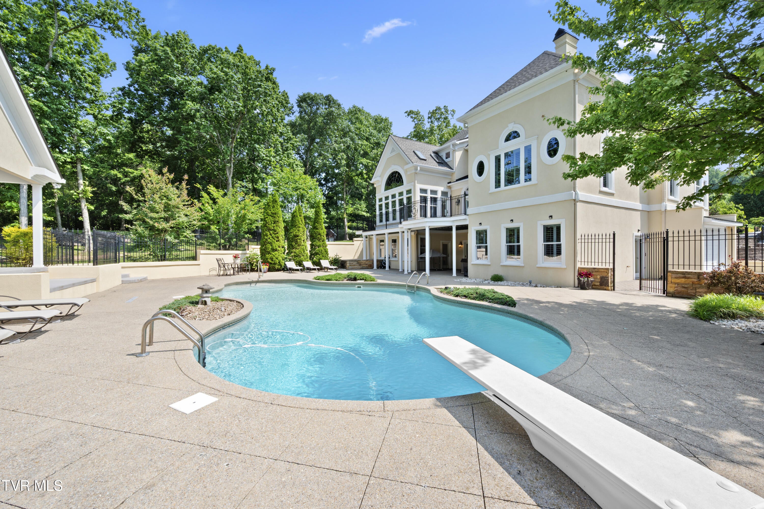 Blountville, Tennessee, 37617, United States, 8 Bedrooms Bedrooms, ,8 BathroomsBathrooms,Residential,Active,2007073